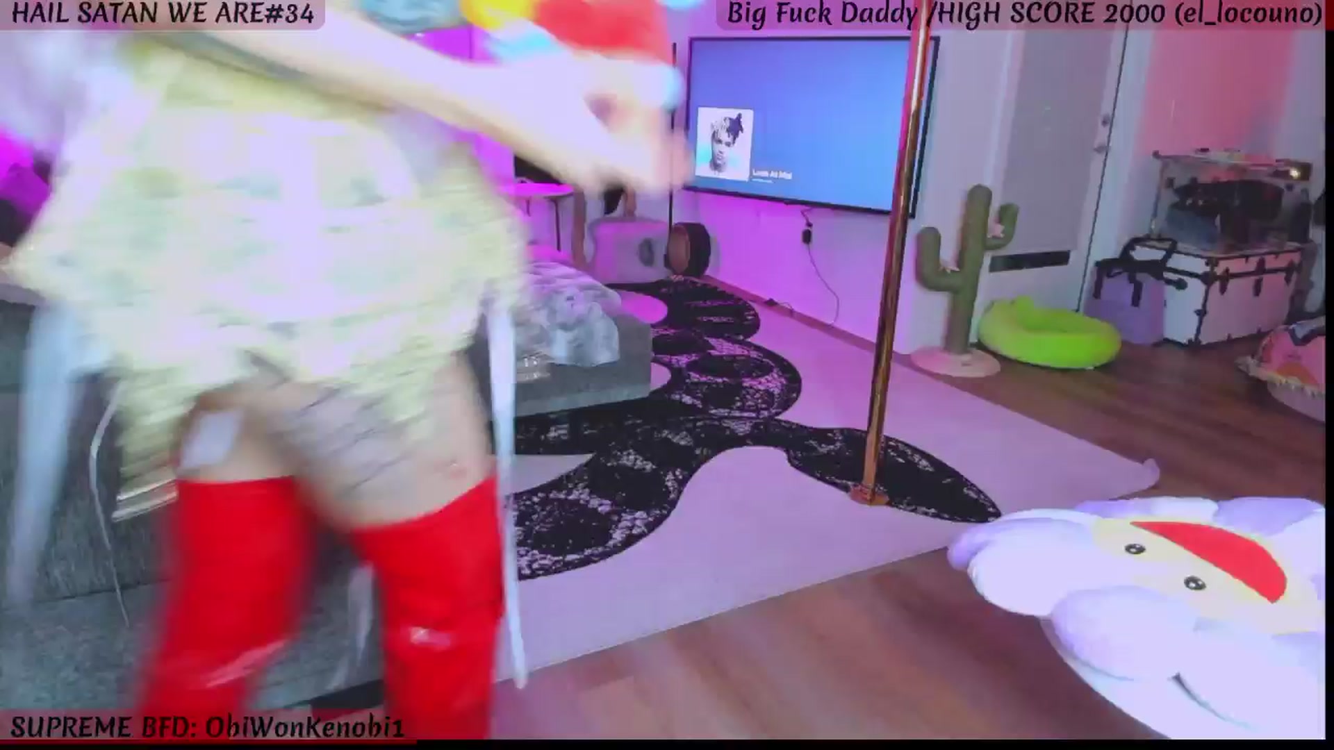 Gallery image thumbnail from KasaraWood's myfreecams stream on, 10/31/2024, 06:11 image 6 of 20