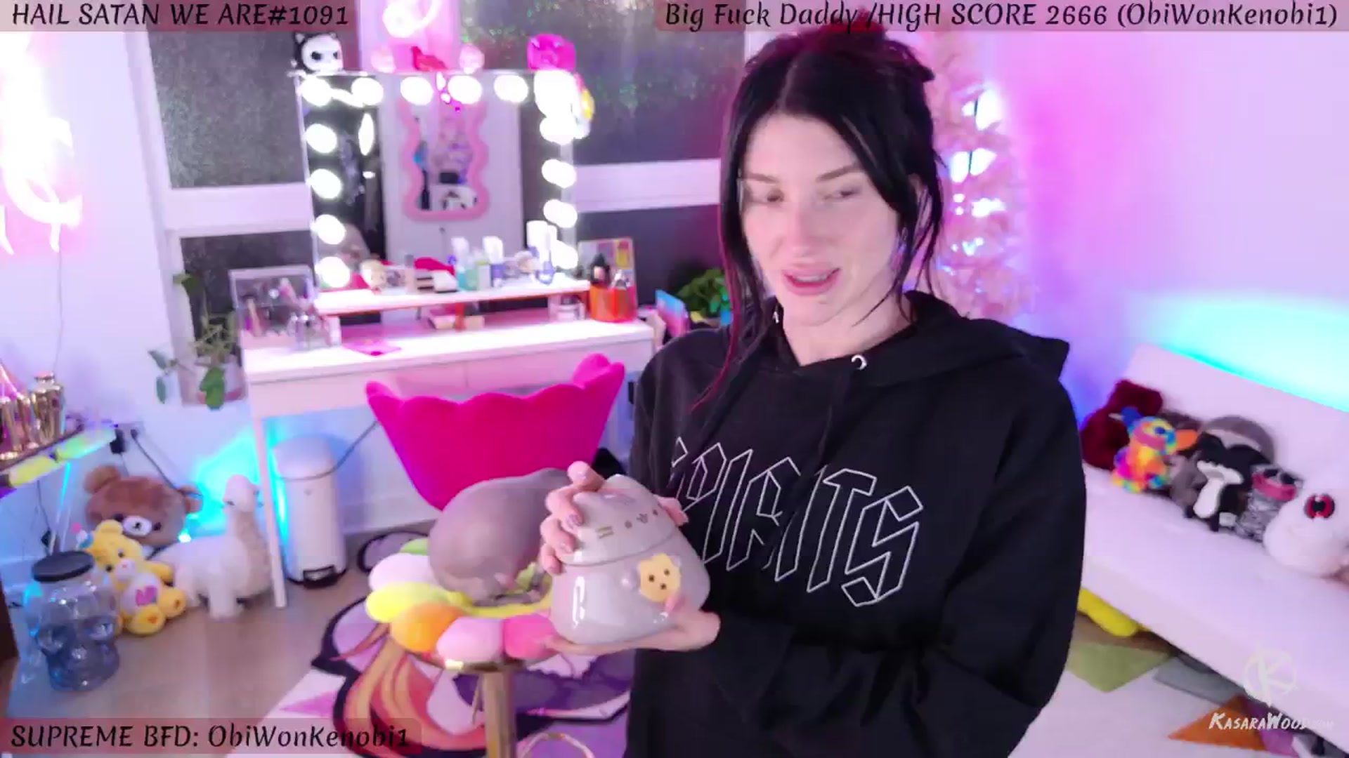 Gallery image thumbnail from KasaraWood's myfreecams stream on, 11/09/2024, 06:12 image 15 of 20
