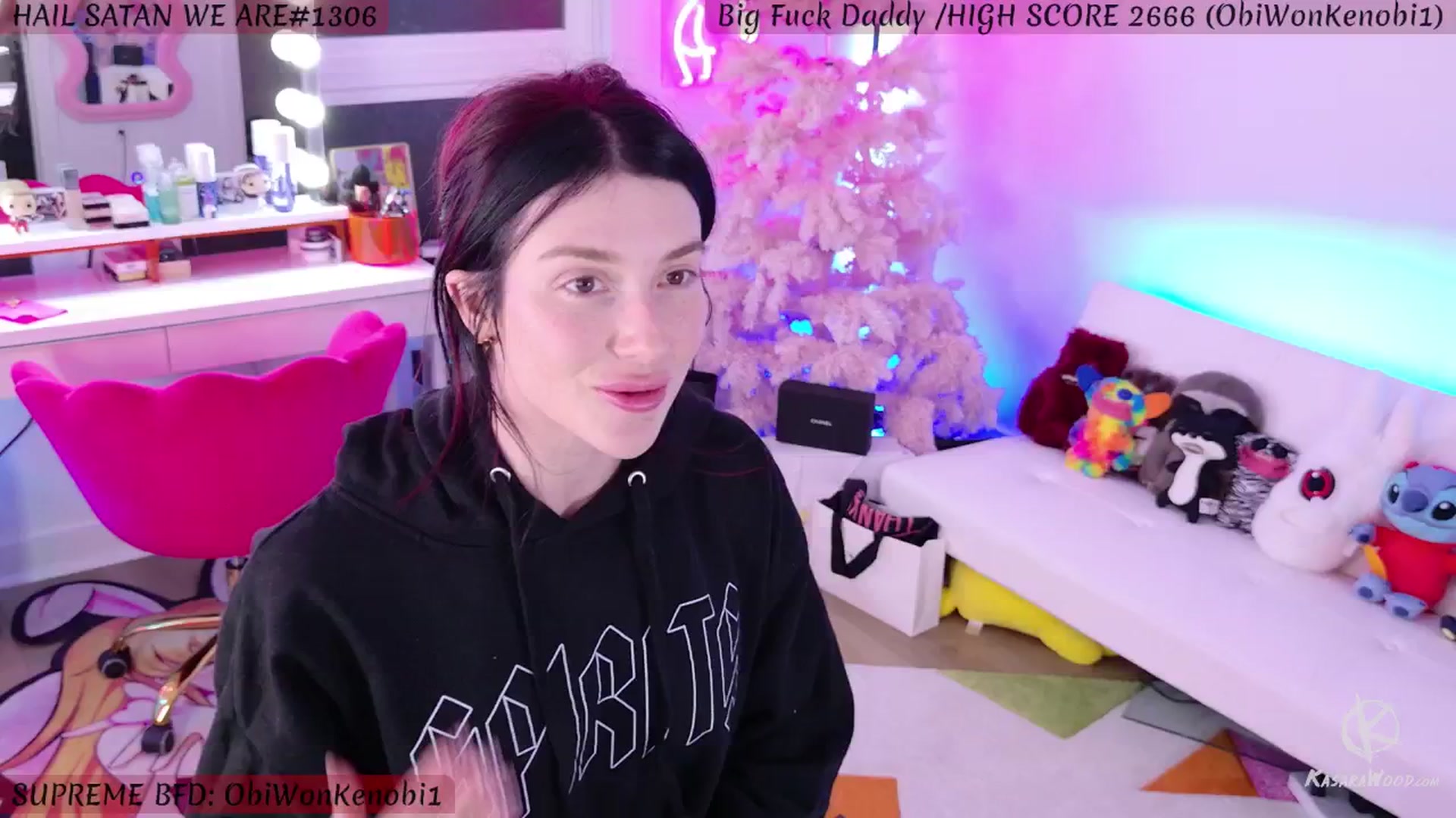 Gallery image thumbnail from KasaraWood's myfreecams stream on, 11/09/2024, 06:12 image 7 of 20