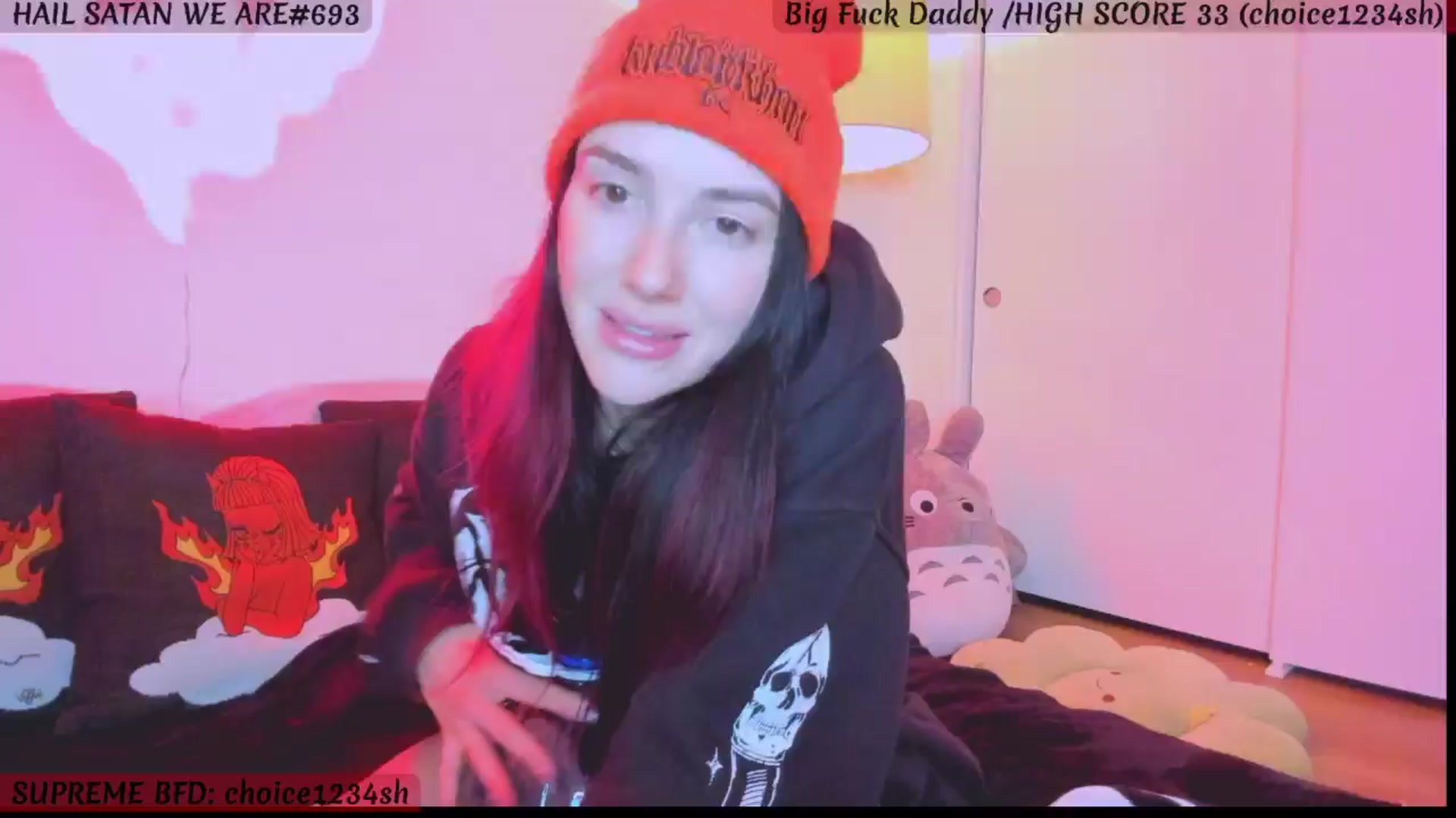 Gallery image thumbnail from KasaraWood's myfreecams stream on, 11/13/2024, 05:21 image 2 of 20
