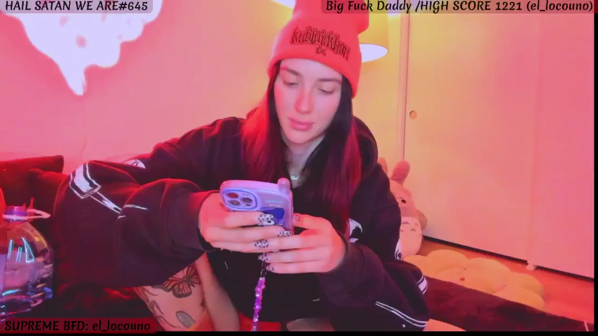 Gallery image thumbnail from KasaraWood's myfreecams stream on, 11/13/2024, 05:21 image 6 of 20
