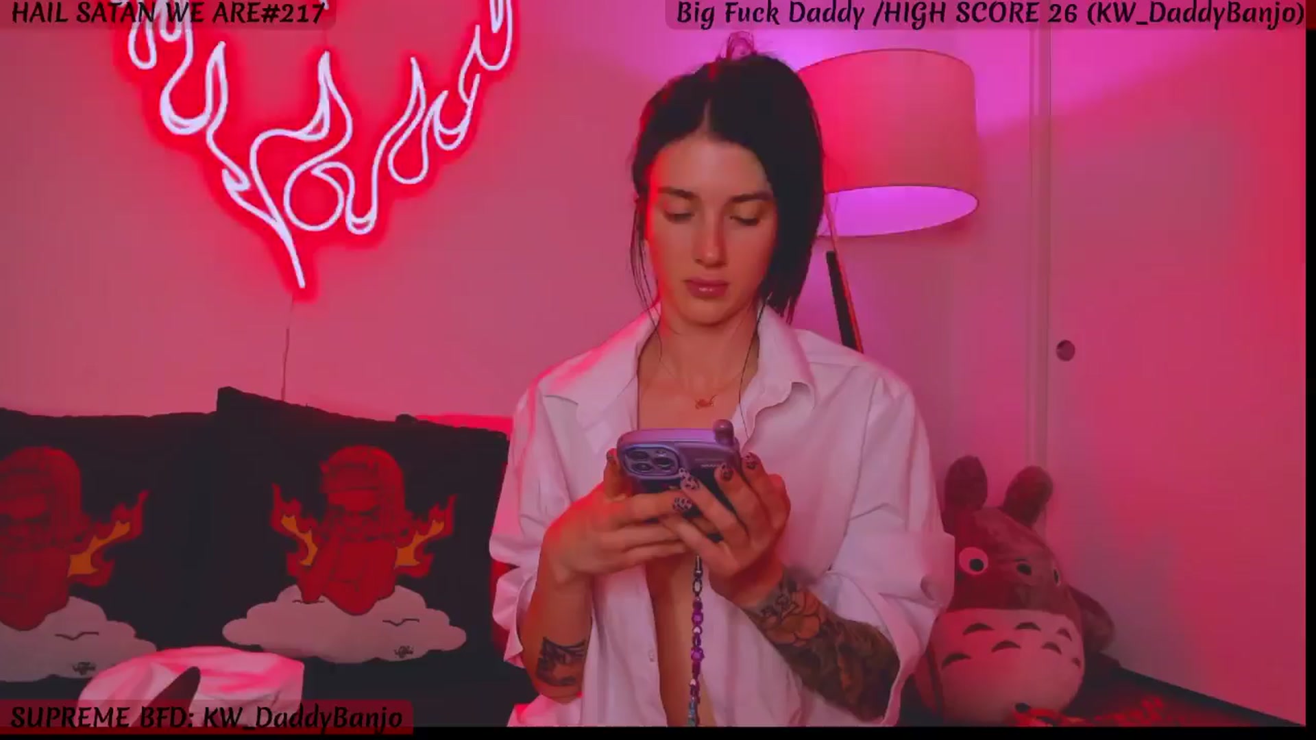 Gallery image thumbnail from KasaraWood's myfreecams stream on, 11/17/2024, 04:52 image 1 of 20