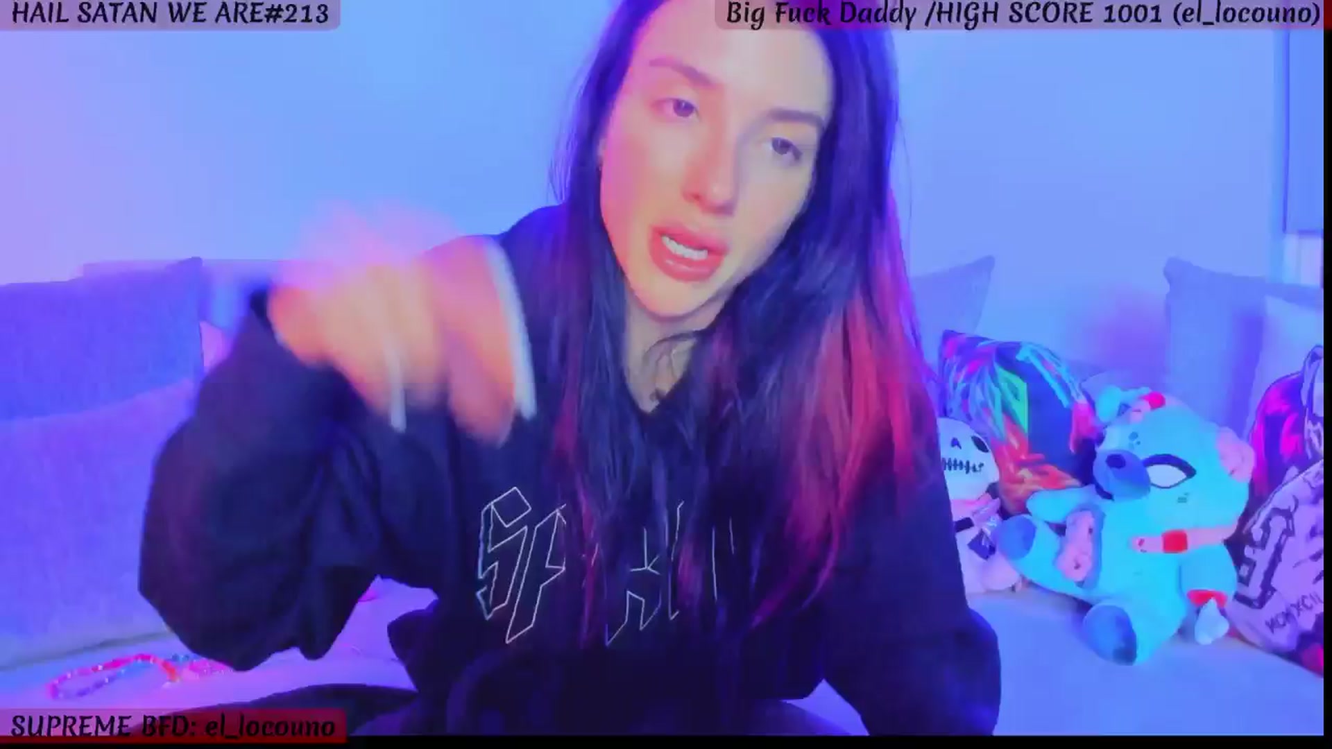 Gallery image thumbnail from KasaraWood's myfreecams stream on, 11/20/2024, 05:37 image 4 of 20