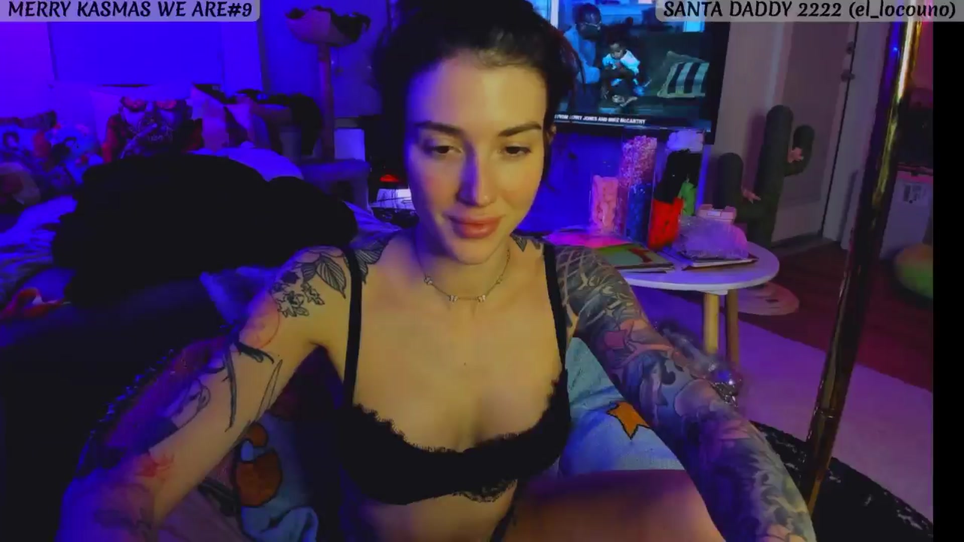 Gallery image thumbnail from KasaraWood's myfreecams stream on, 12/10/2024, 04:42 image 17 of 20