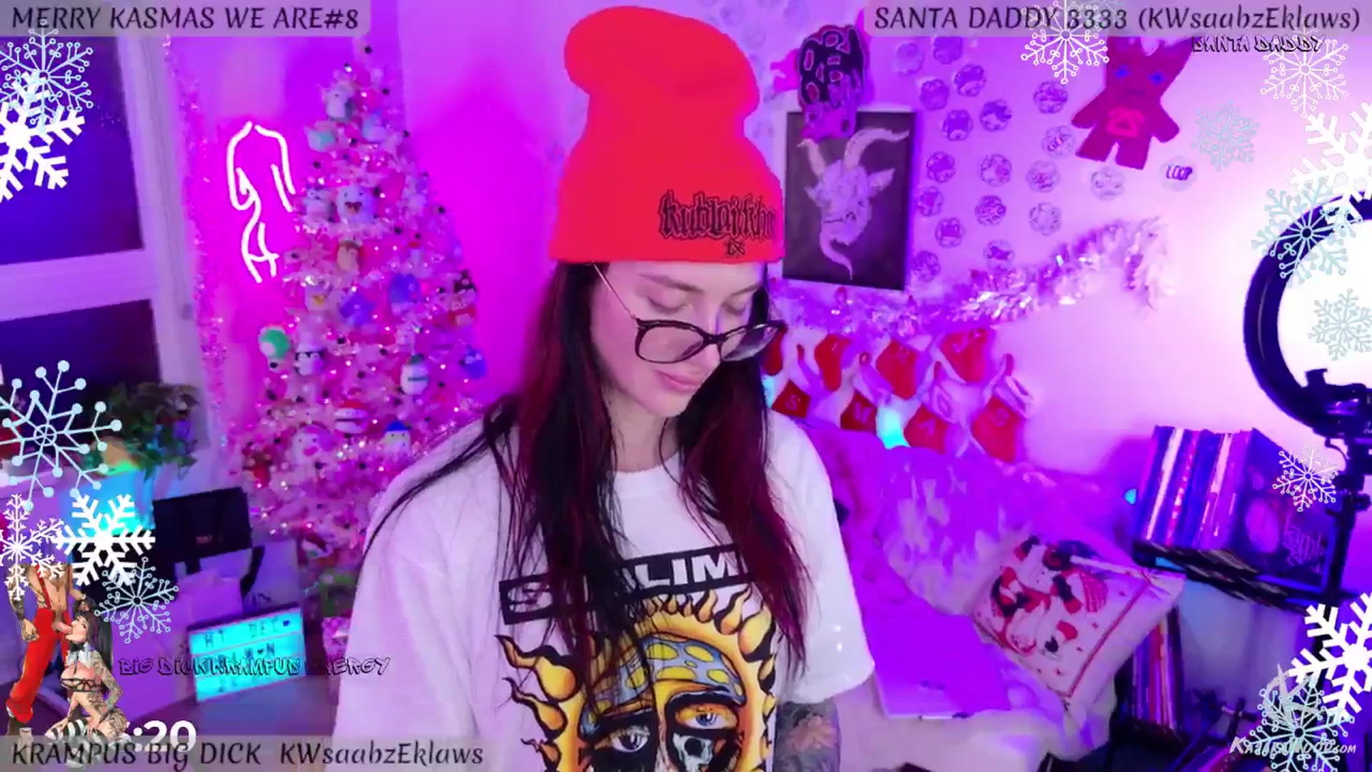 Gallery image thumbnail from KasaraWood's myfreecams stream on, 12/15/2024, 06:09 image 12 of 20