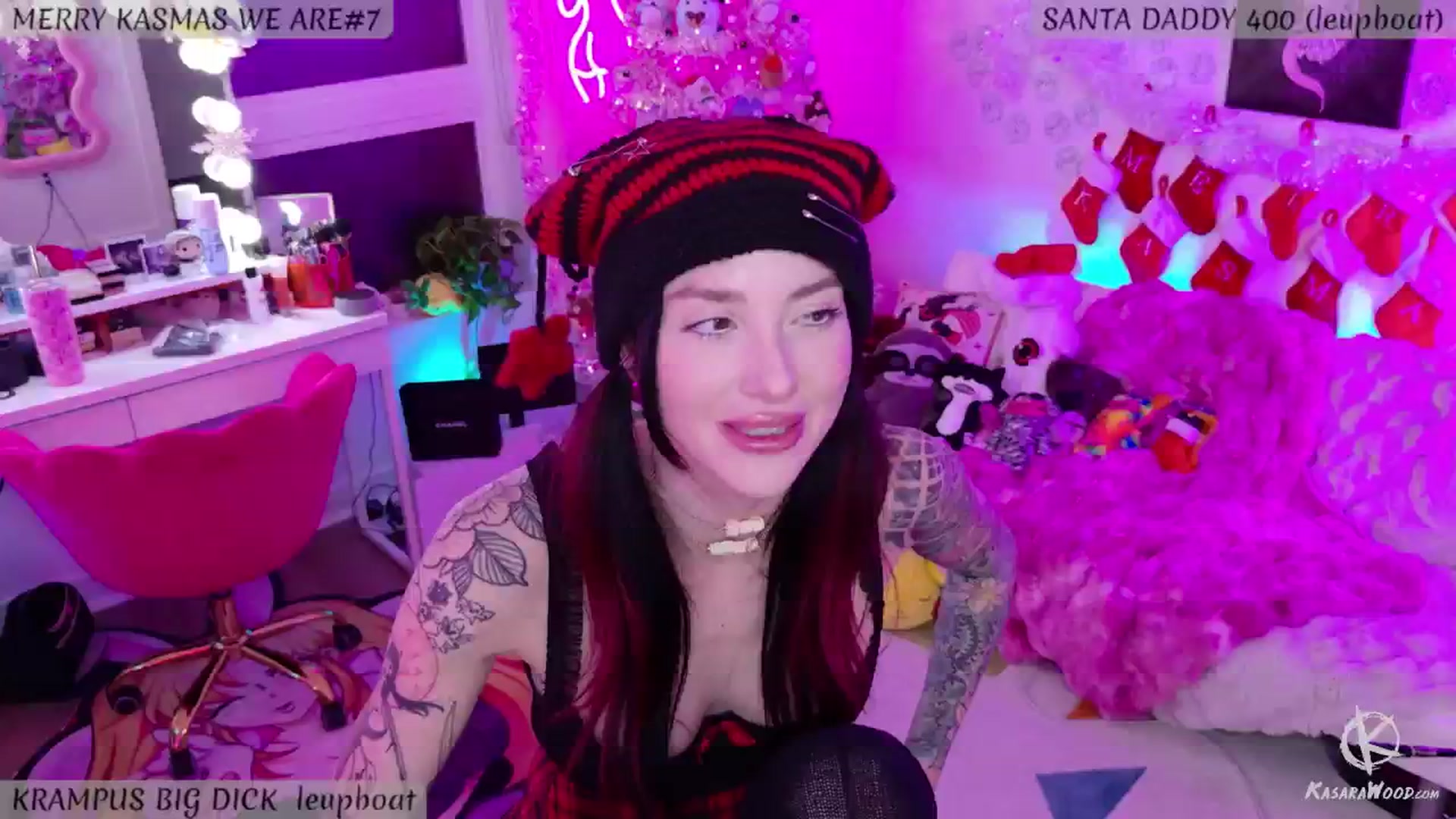 Gallery image thumbnail from KasaraWood's myfreecams stream on, 12/19/2024, 05:58 image 1 of 20
