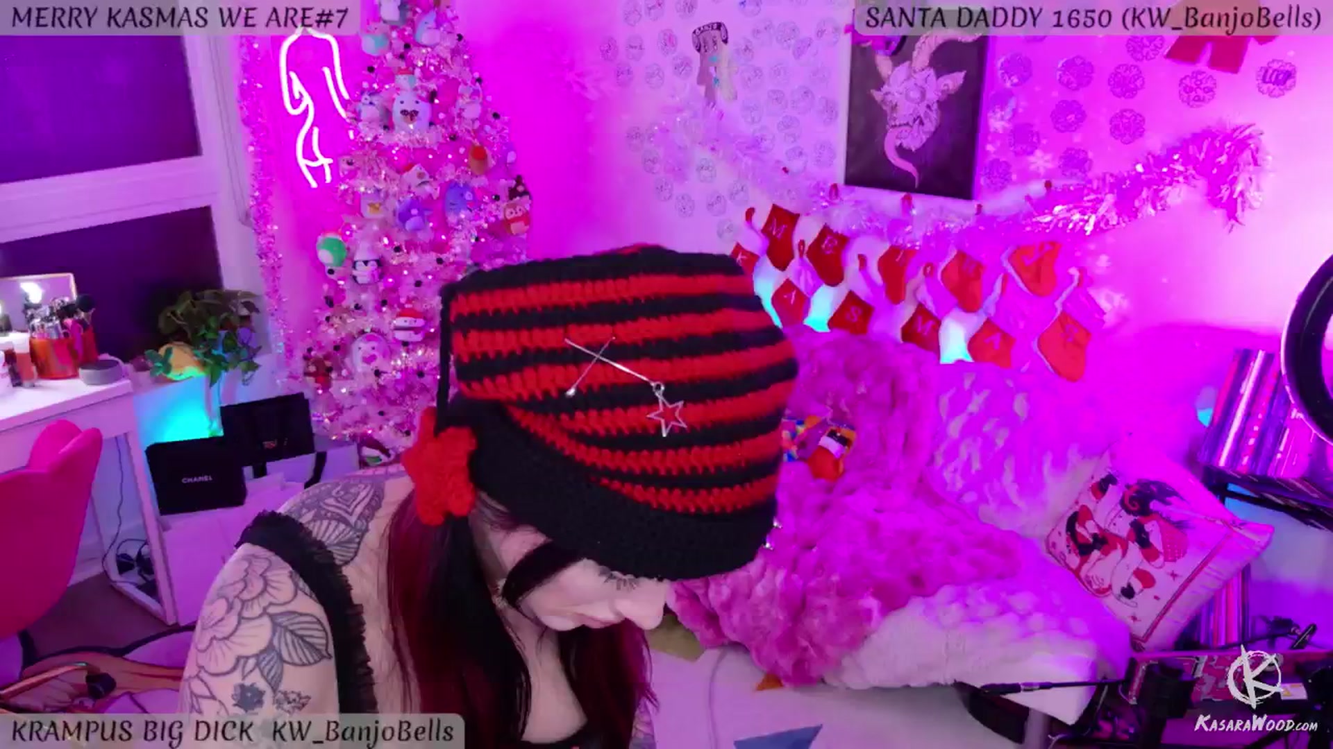 Gallery image thumbnail from KasaraWood's myfreecams stream on, 12/19/2024, 05:58 image 15 of 20