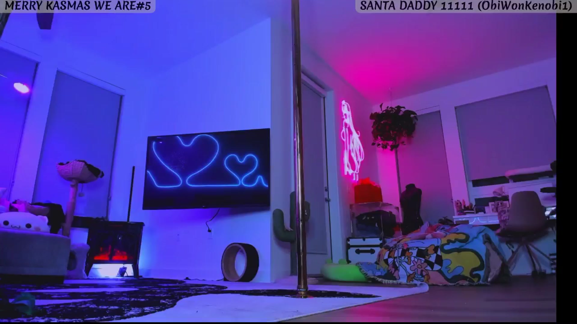 Gallery image thumbnail from KasaraWood's myfreecams stream on, 12/23/2024, 06:46 image 16 of 20