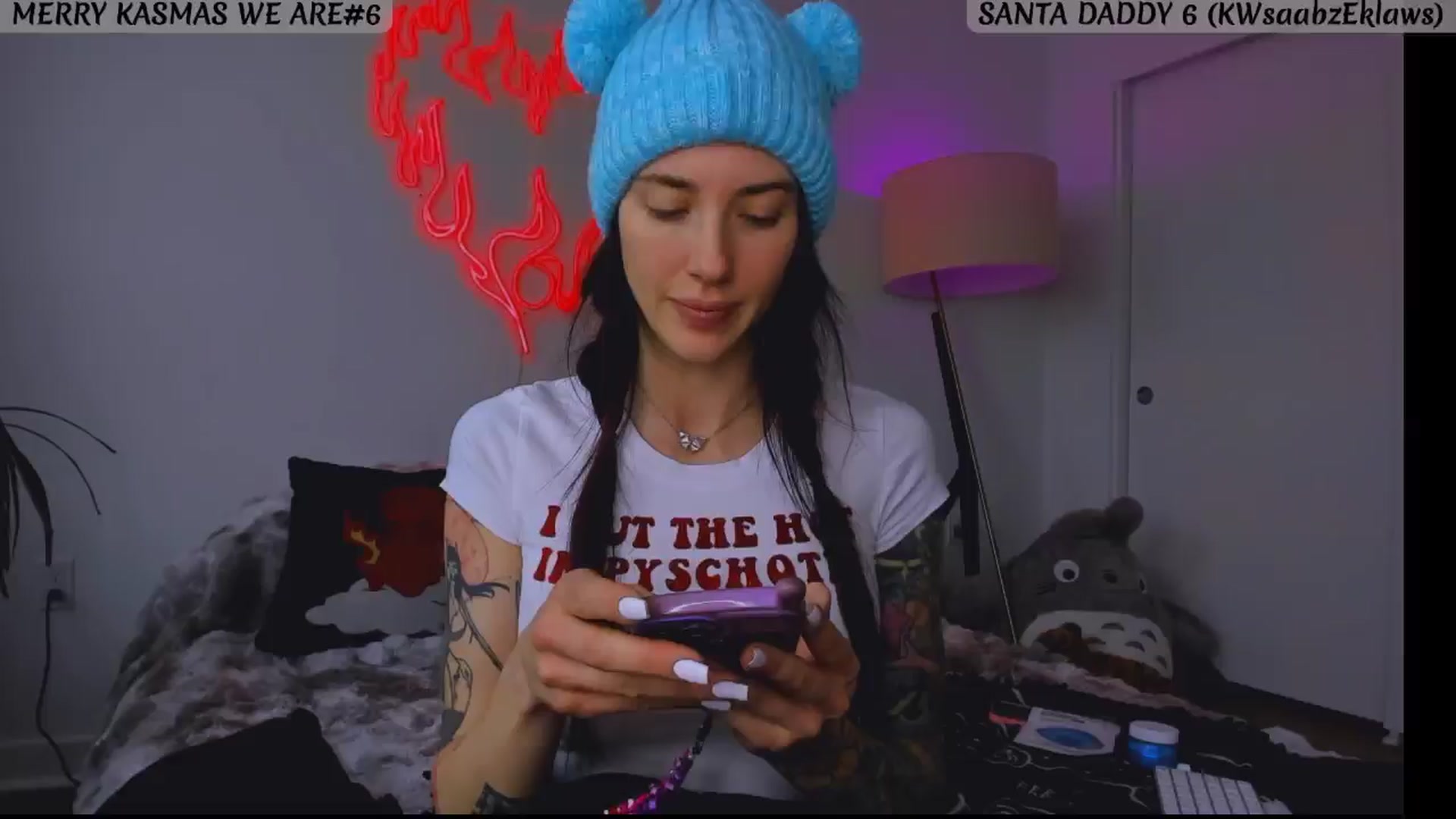 Gallery image thumbnail from KasaraWood's myfreecams stream on, 12/24/2024, 22:38 image 4 of 20