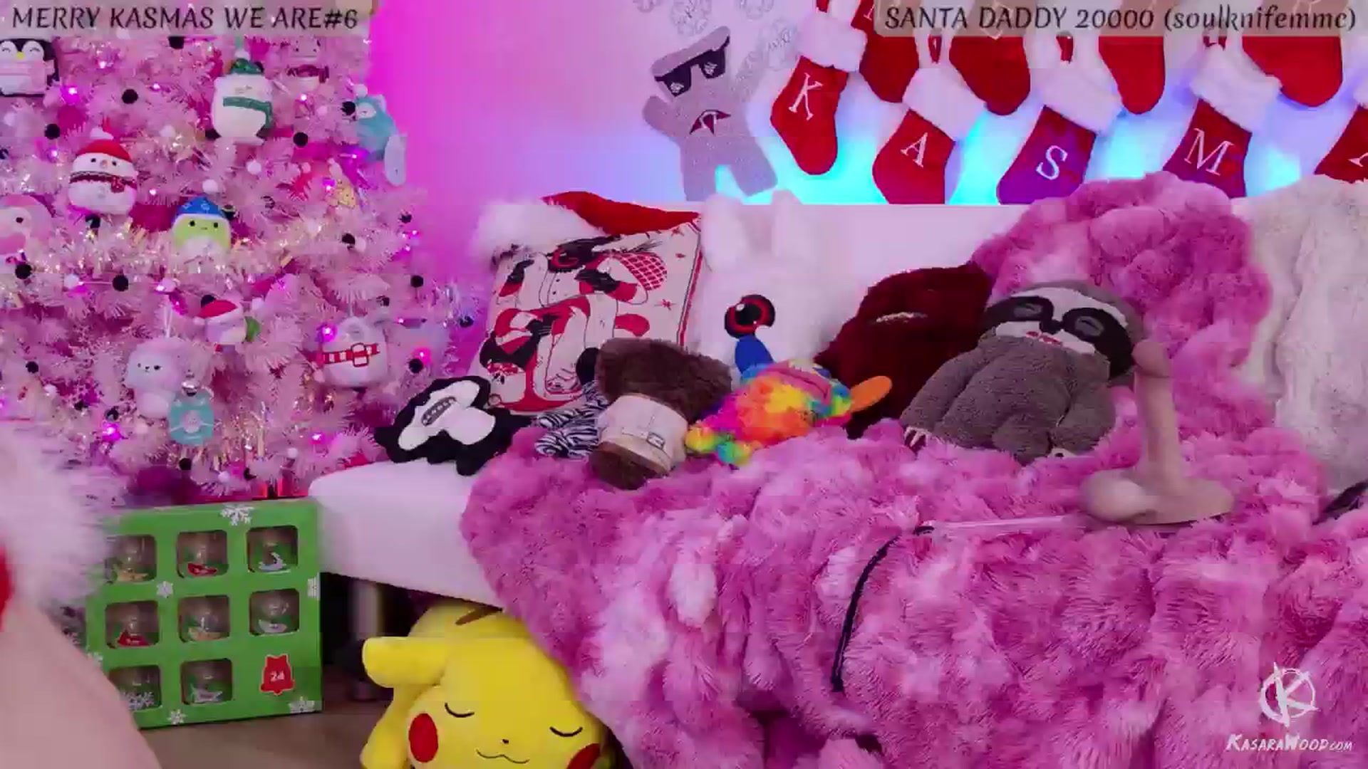 Gallery image thumbnail from KasaraWood's myfreecams stream on, 12/25/2024, 07:34 image 12 of 20