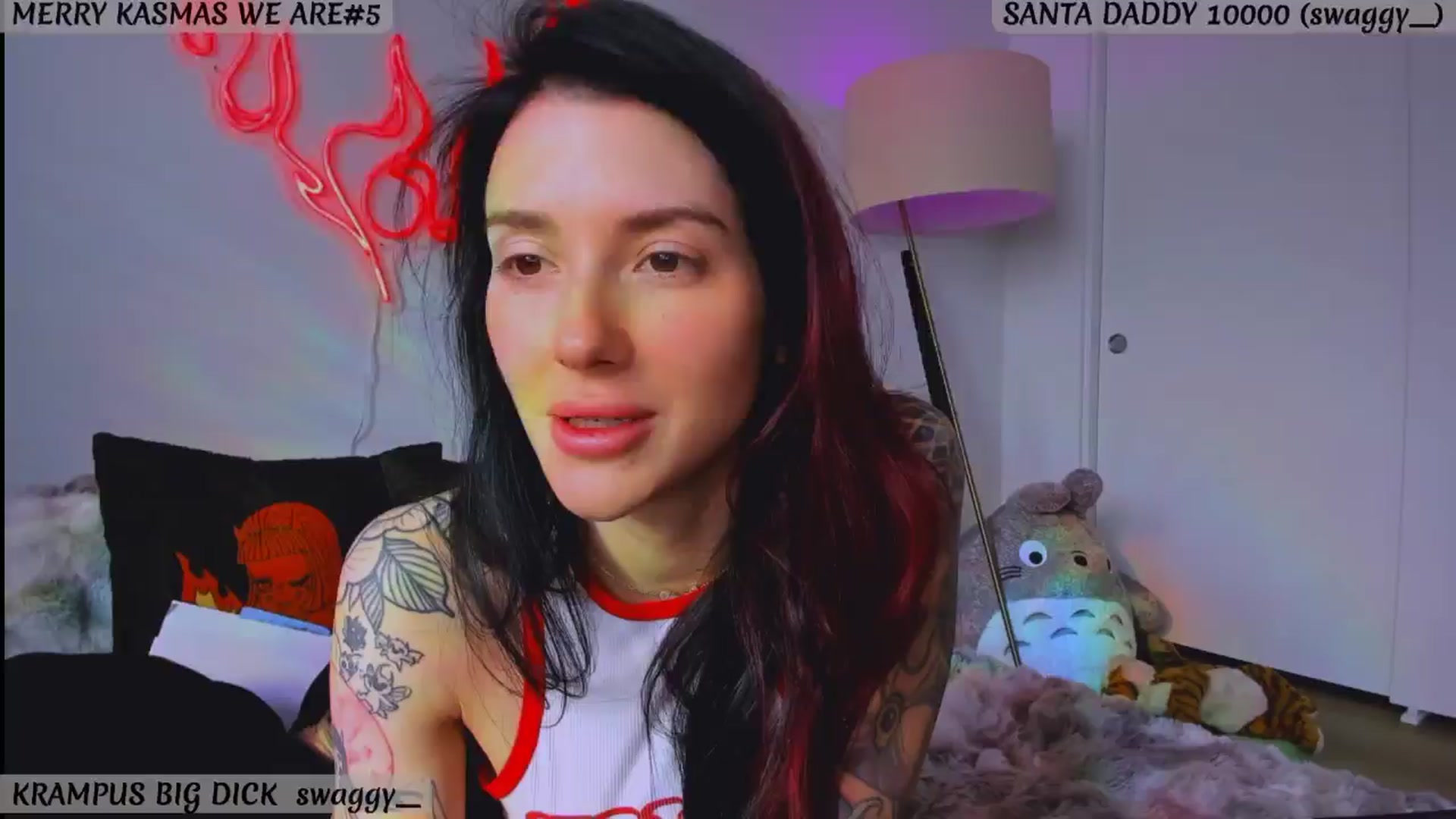 Gallery image thumbnail from KasaraWood's myfreecams stream on, 12/27/2024, 22:05 image 14 of 20