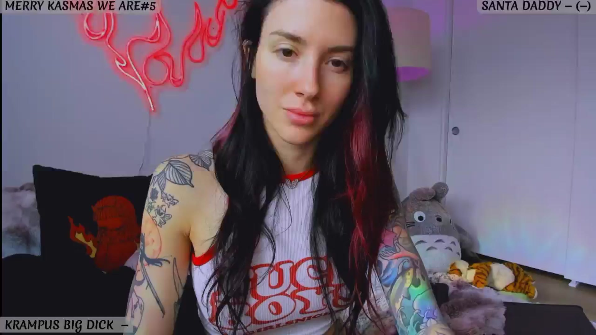 Gallery image thumbnail from KasaraWood's myfreecams stream on, 12/27/2024, 22:05 image 1 of 20
