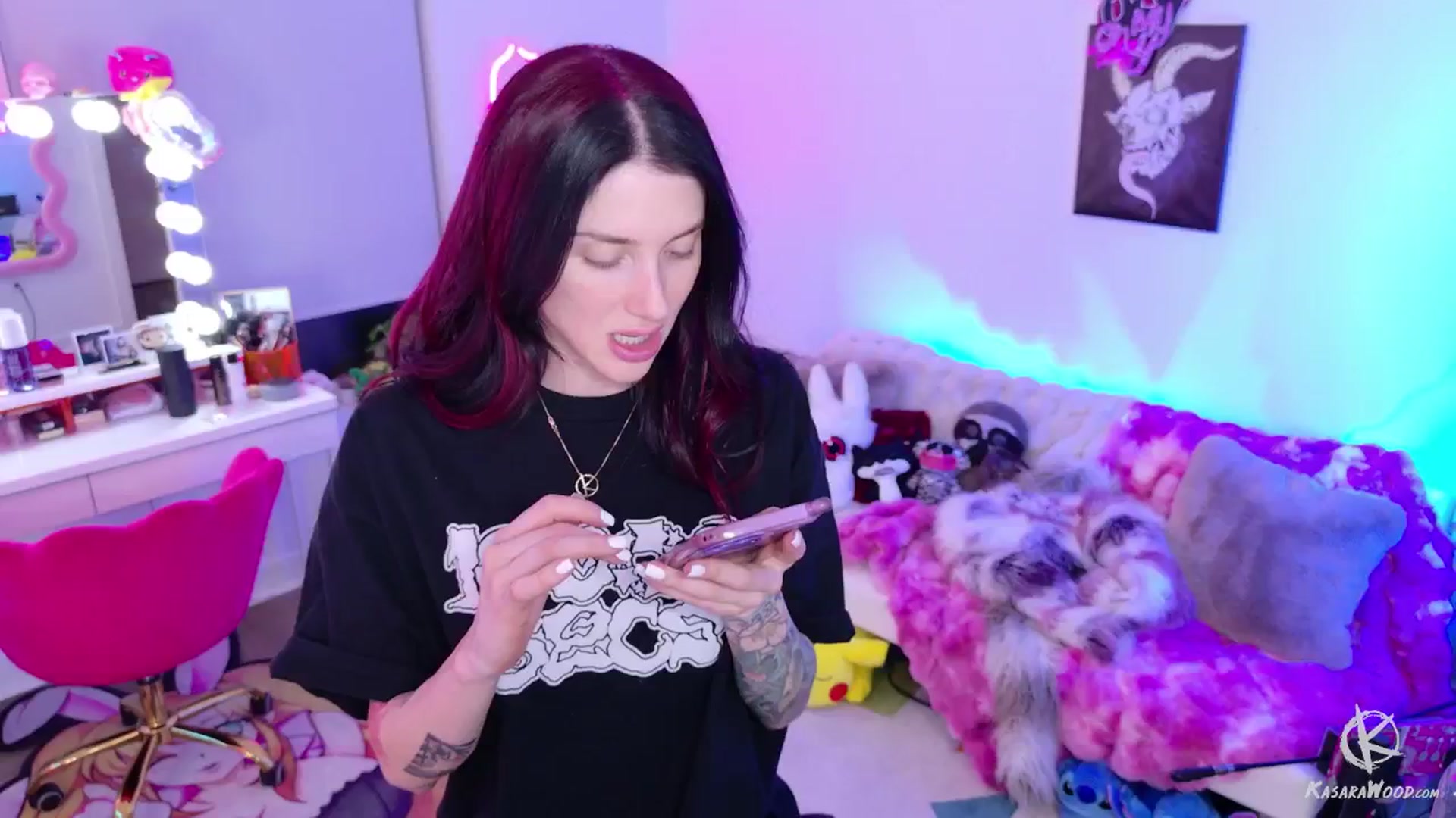 Gallery image thumbnail from KasaraWood's myfreecams stream on, 01/16/2025, 06:36 image 8 of 20
