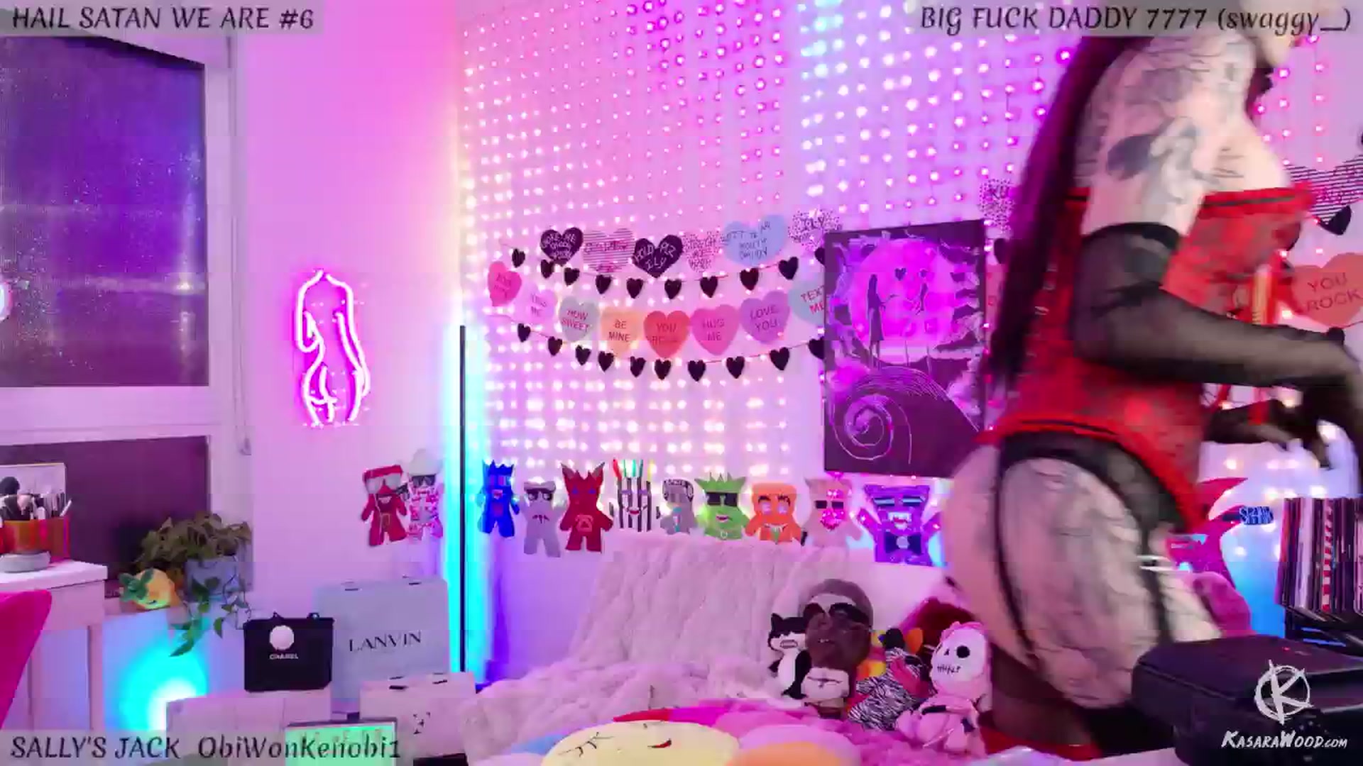 Gallery image thumbnail from KasaraWood's myfreecams stream on, 02/08/2025, 08:22 image 10 of 20