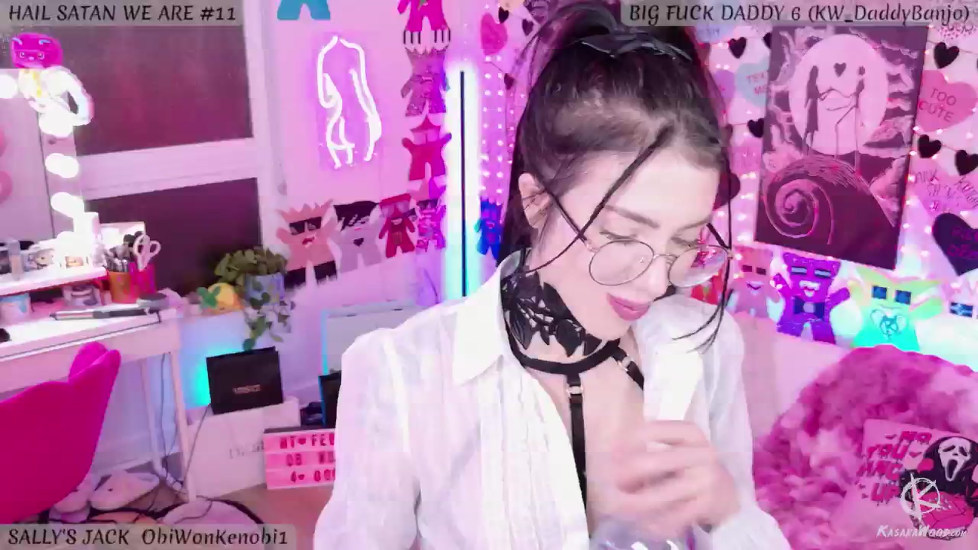 Gallery image thumbnail from KasaraWood's myfreecams stream on, 02/19/2025, 06:42 image 3 of 20