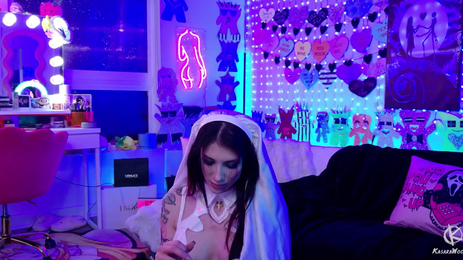 Gallery image thumbnail from KasaraWood's myfreecams stream on, 02/22/2025, 04:38 image 3 of 20