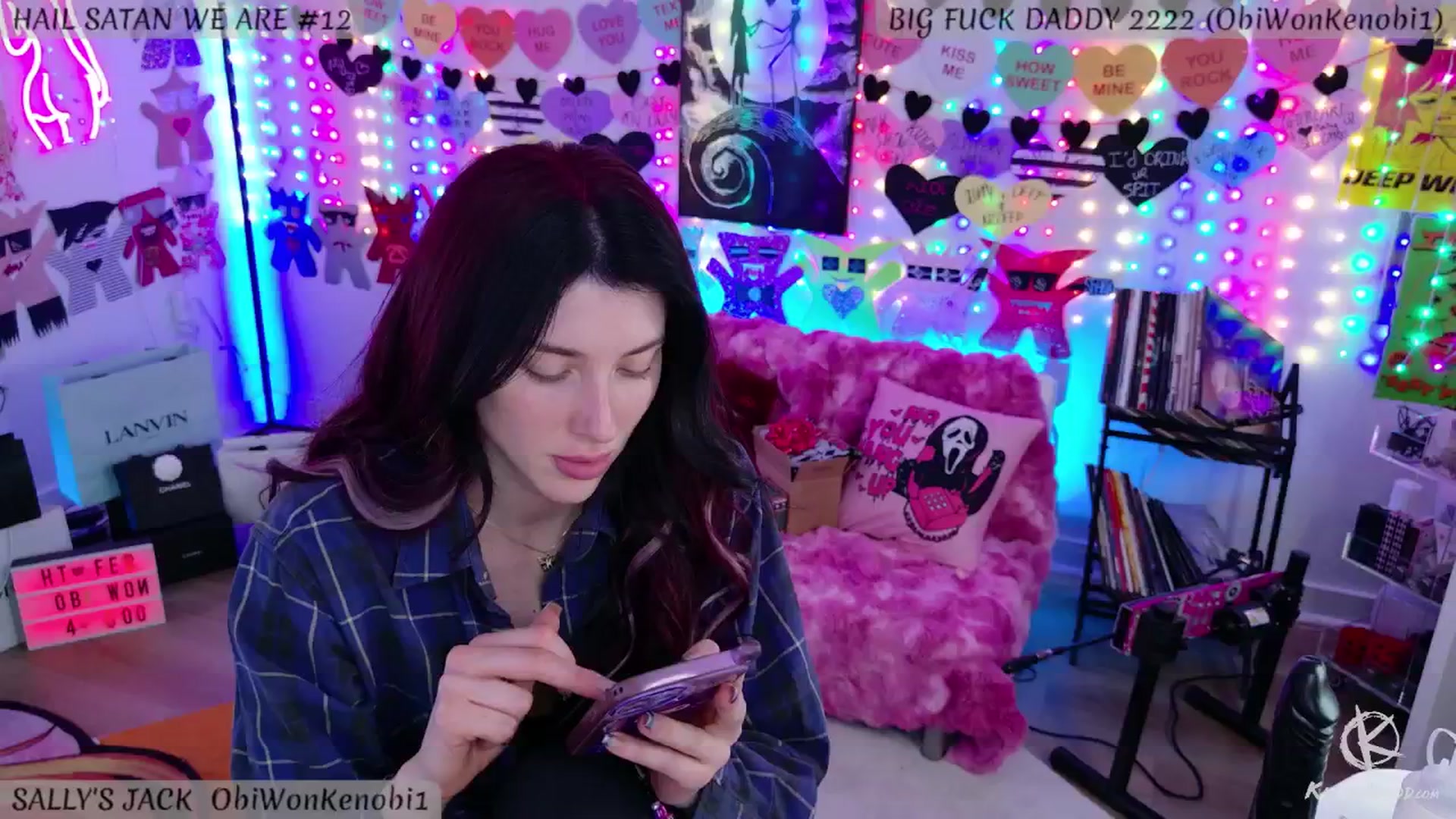 Gallery image thumbnail from KasaraWood's myfreecams stream on, 02/26/2025, 05:05 image 10 of 20