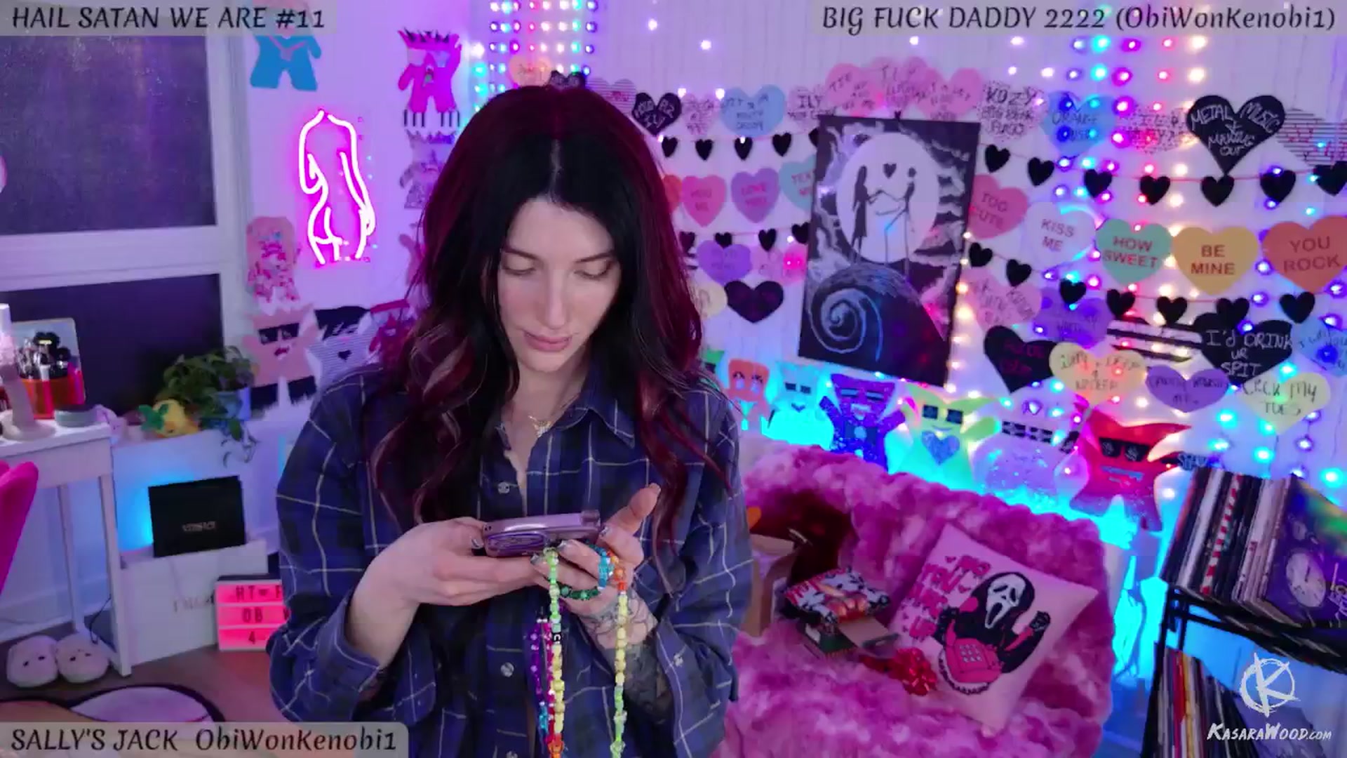 Gallery image thumbnail from KasaraWood's myfreecams stream on, 02/26/2025, 07:06 image 14 of 20