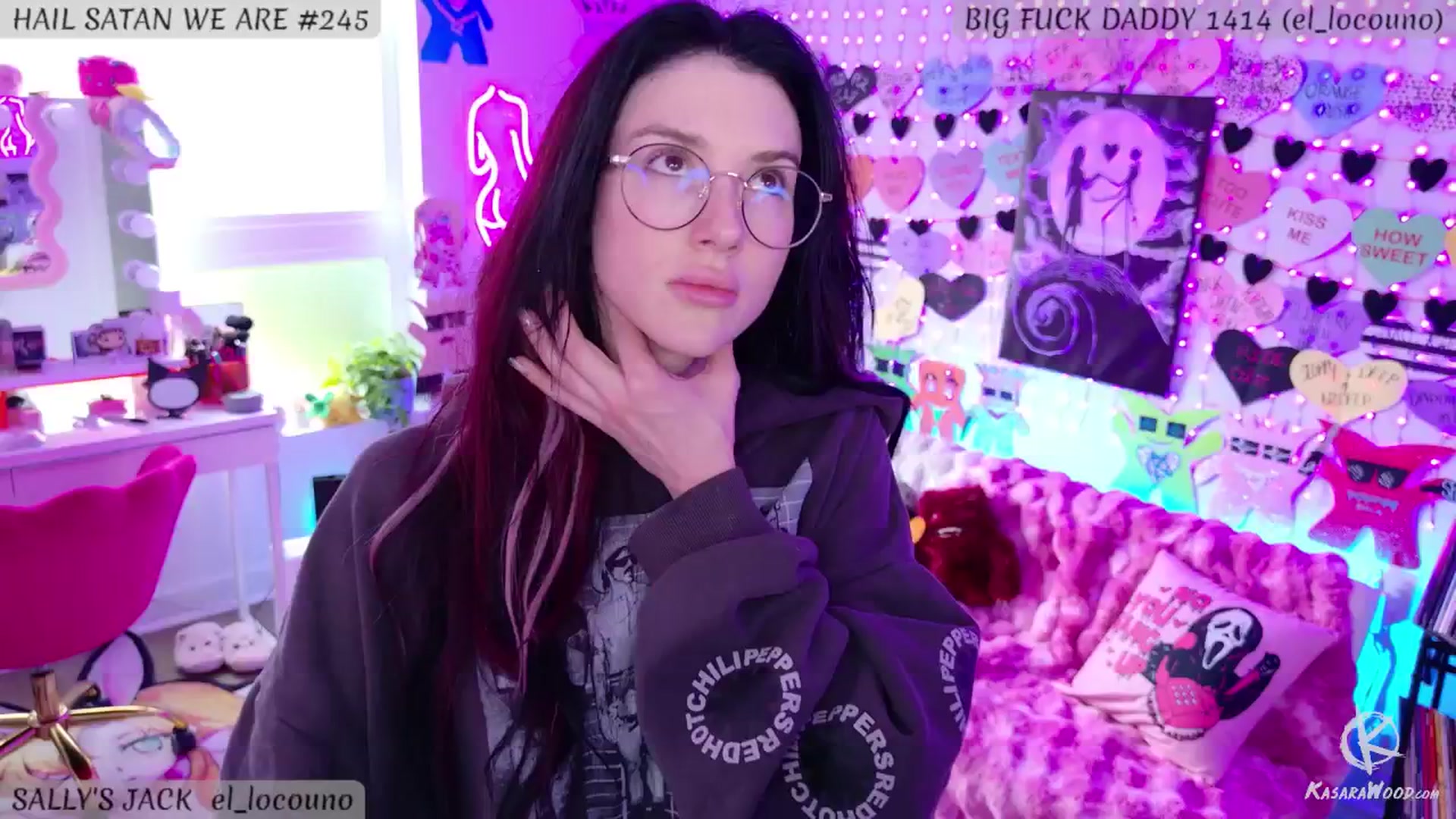 Gallery image thumbnail from KasaraWood's myfreecams stream on, 03/01/2025, 23:16 image 7 of 20