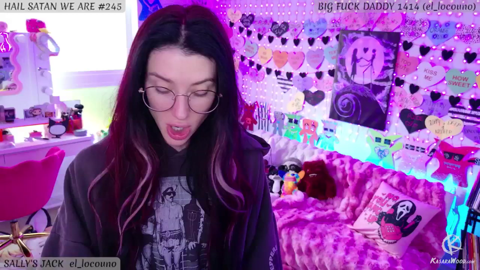 Gallery image thumbnail from KasaraWood's myfreecams stream on, 03/01/2025, 23:16 image 8 of 20