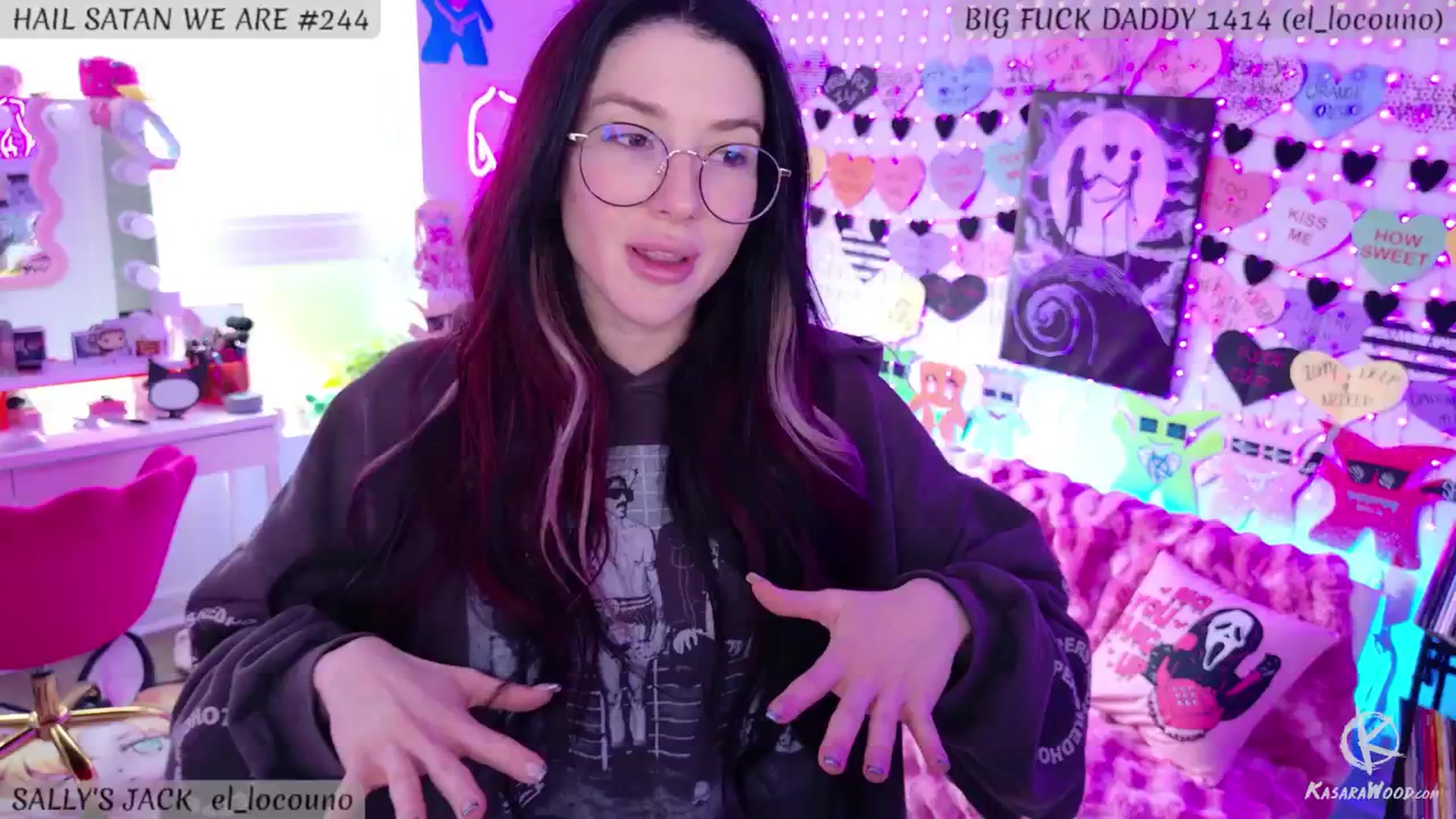 Gallery image thumbnail from KasaraWood's myfreecams stream on, 03/01/2025, 23:16 image 6 of 20