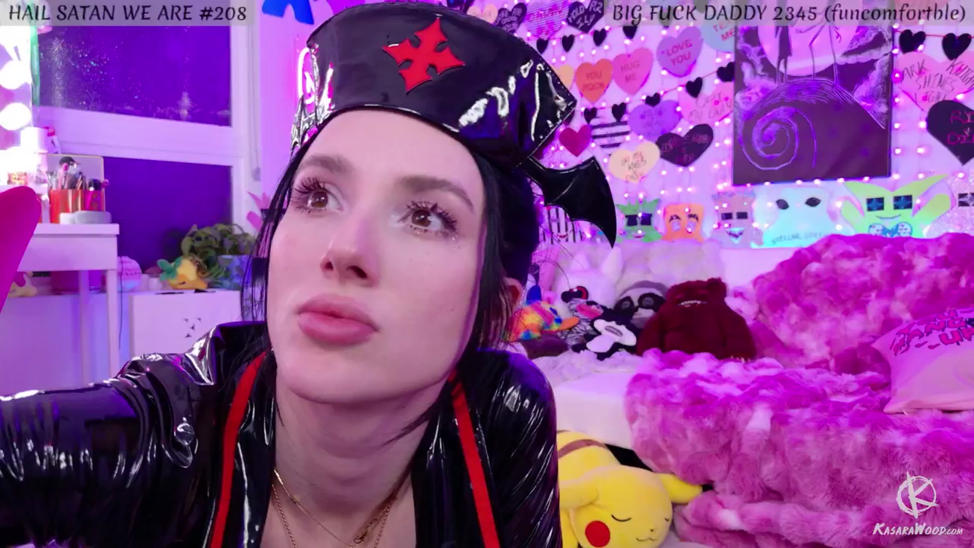 Gallery image thumbnail from KasaraWood's myfreecams stream on, 03/10/2025, 07:10 image 1 of 20