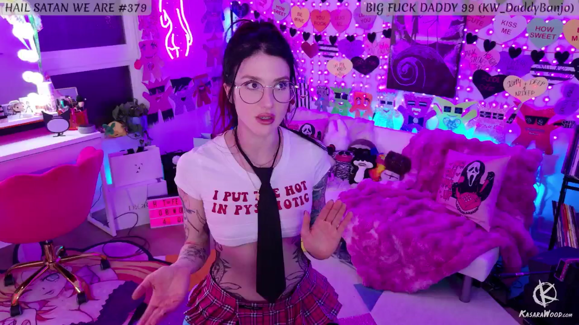 Gallery image thumbnail from KasaraWood's myfreecams stream on, 03/17/2025, 03:55 image 2 of 20