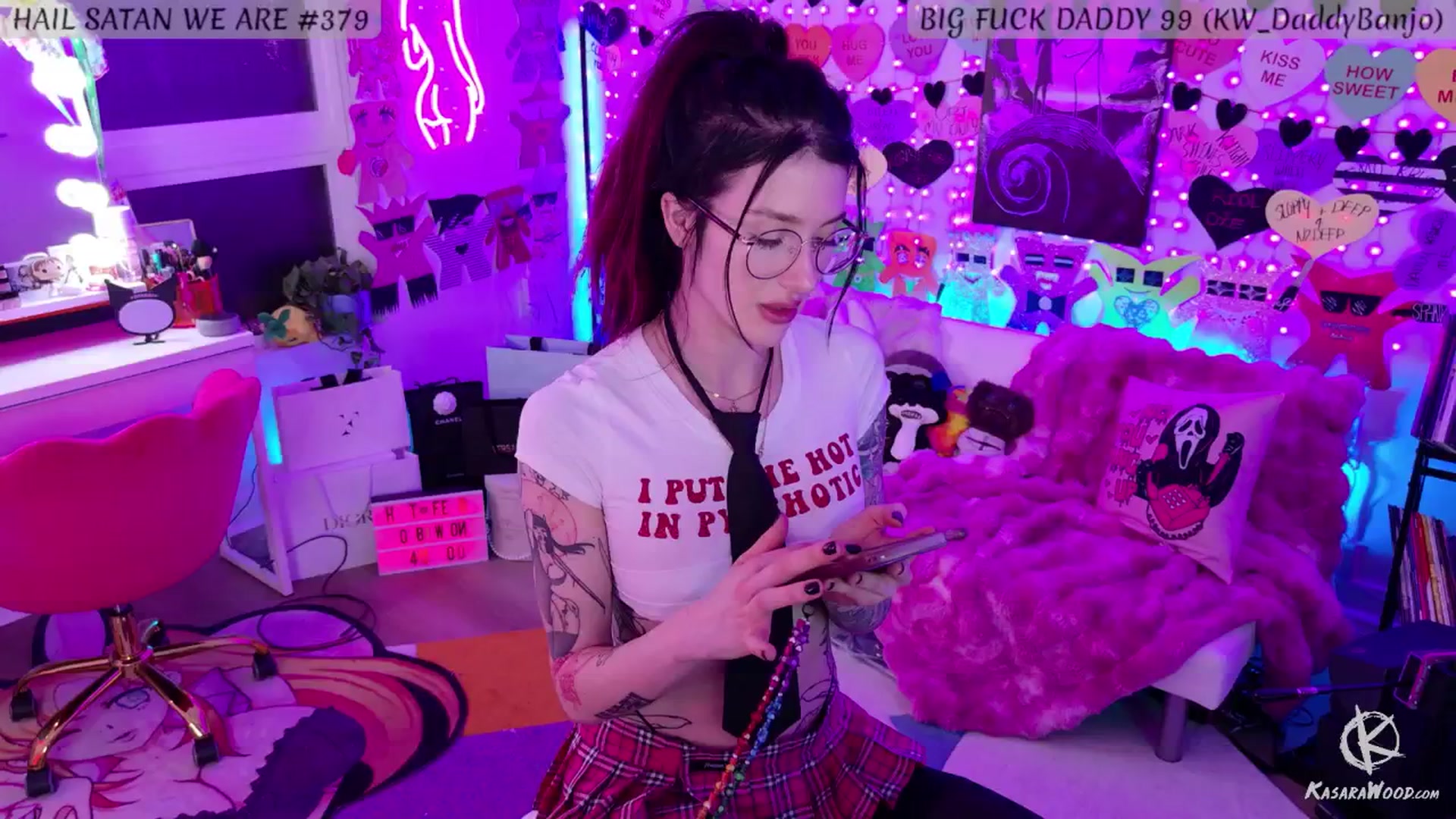 Gallery image thumbnail from KasaraWood's myfreecams stream on, 03/17/2025, 03:55 image 5 of 20