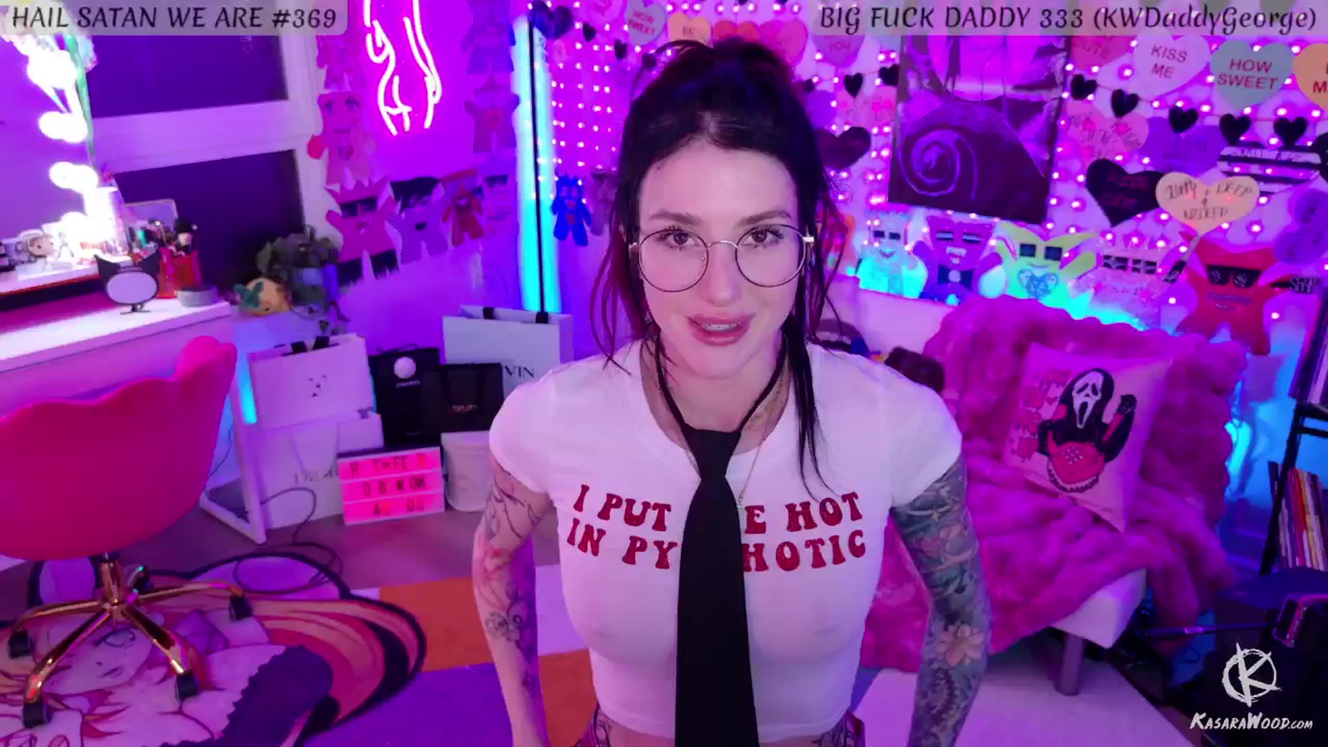 Gallery image thumbnail from KasaraWood's myfreecams stream on, 03/17/2025, 03:55 image 18 of 20