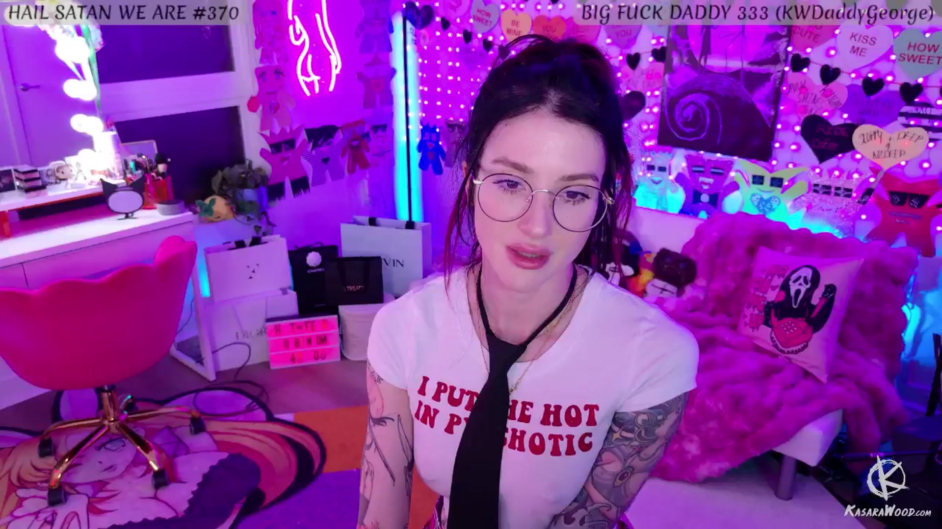 Gallery image thumbnail from KasaraWood's myfreecams stream on, 03/17/2025, 05:57 image 2 of 20