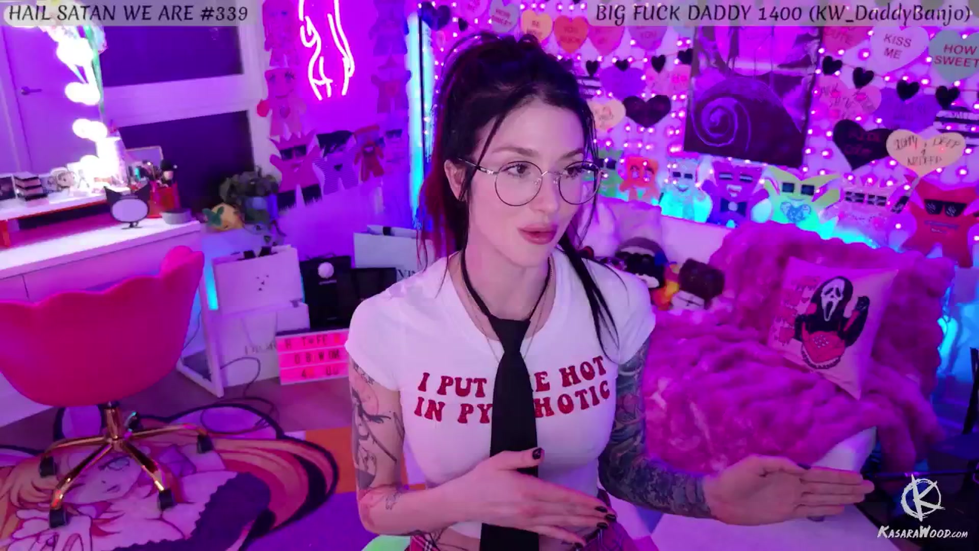 Gallery image thumbnail from KasaraWood's myfreecams stream on, 03/17/2025, 05:57 image 7 of 20