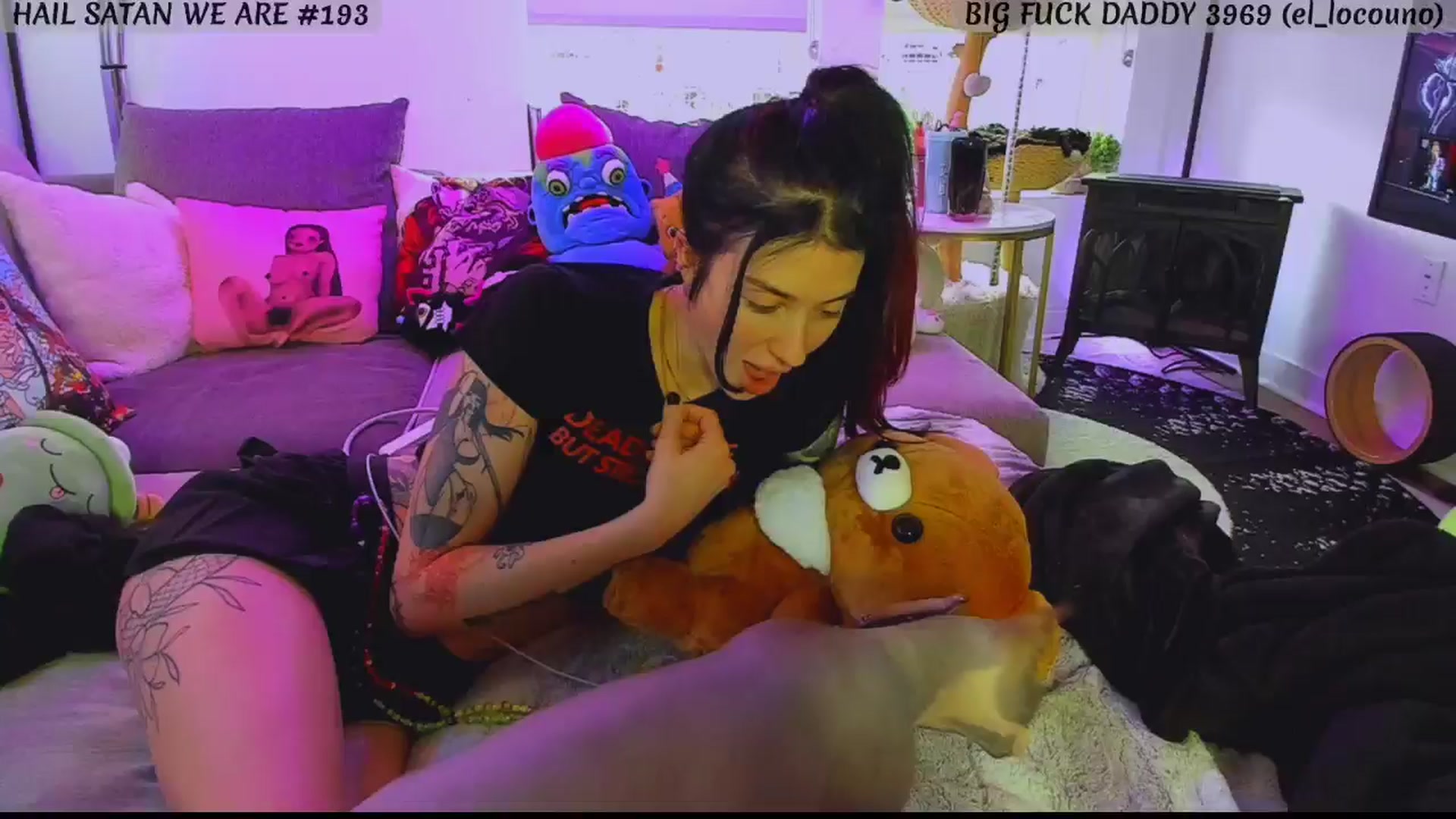 Gallery image thumbnail from KasaraWood's myfreecams stream on, 03/23/2025, 01:26 image 13 of 20