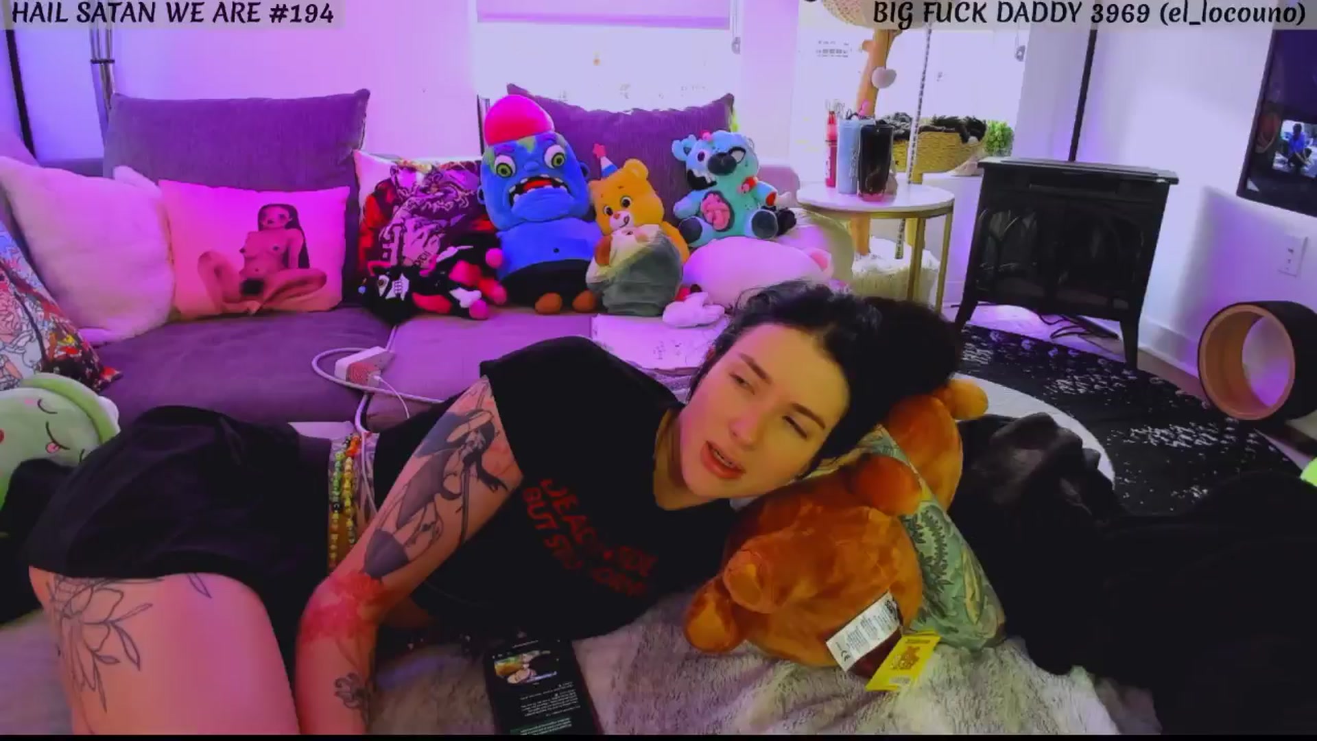 Gallery image thumbnail from KasaraWood's myfreecams stream on, 03/23/2025, 01:26 image 8 of 20