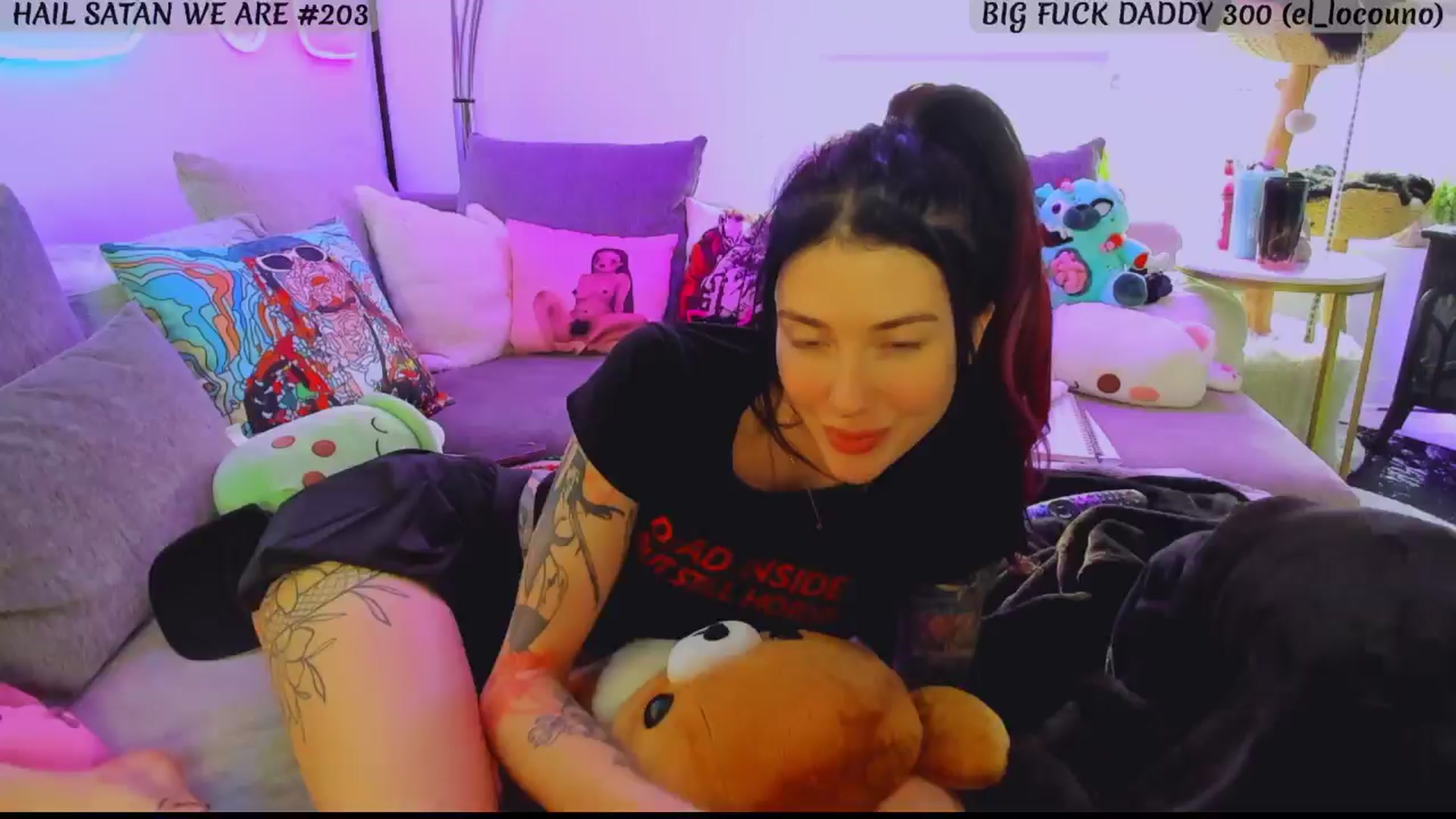 Gallery image thumbnail from KasaraWood's myfreecams stream on, 03/23/2025, 01:26 image 3 of 20