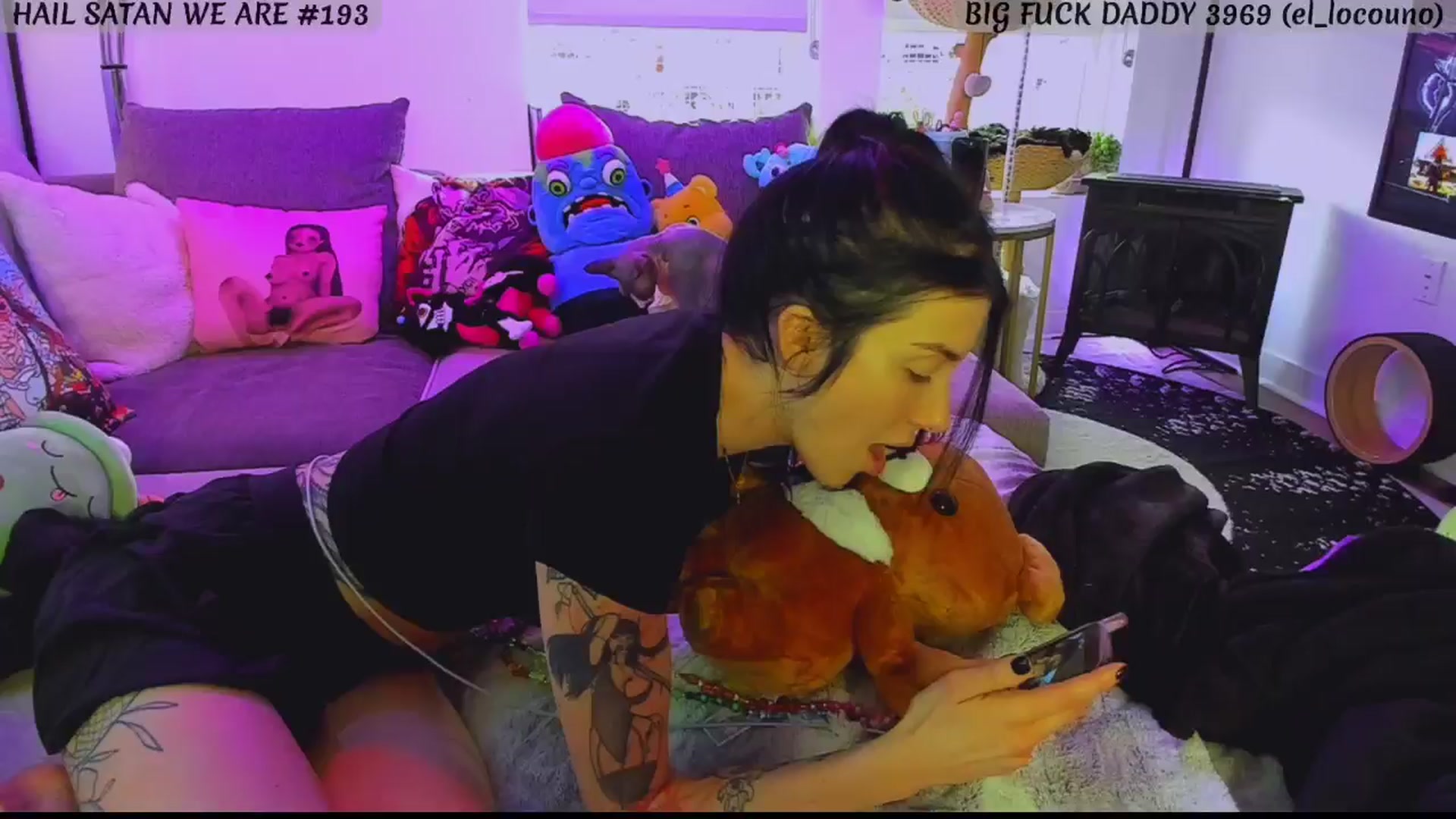 Gallery image thumbnail from KasaraWood's myfreecams stream on, 03/23/2025, 01:26 image 14 of 20