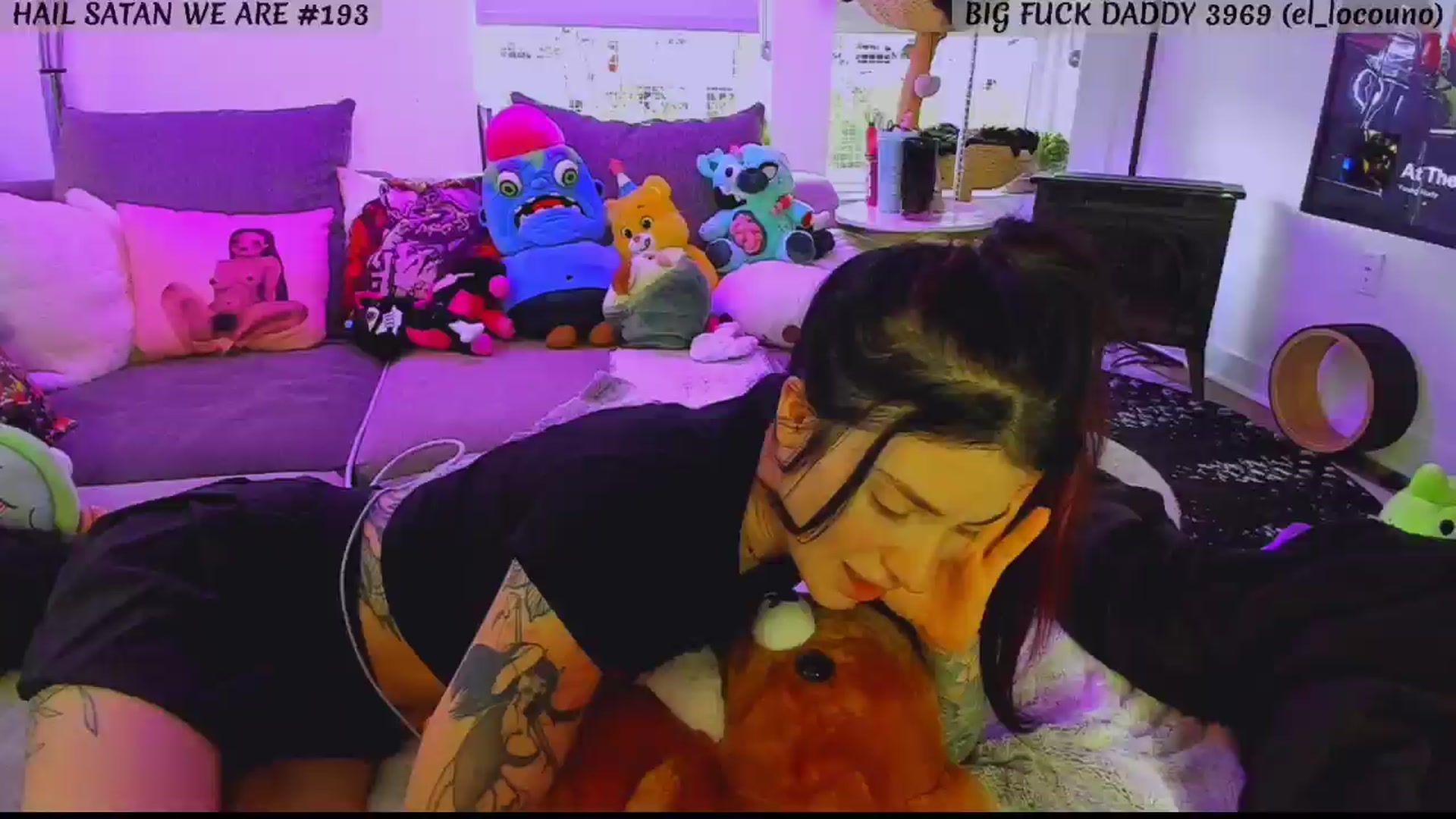 Gallery image thumbnail from KasaraWood's myfreecams stream on, 03/23/2025, 01:26 image 19 of 20