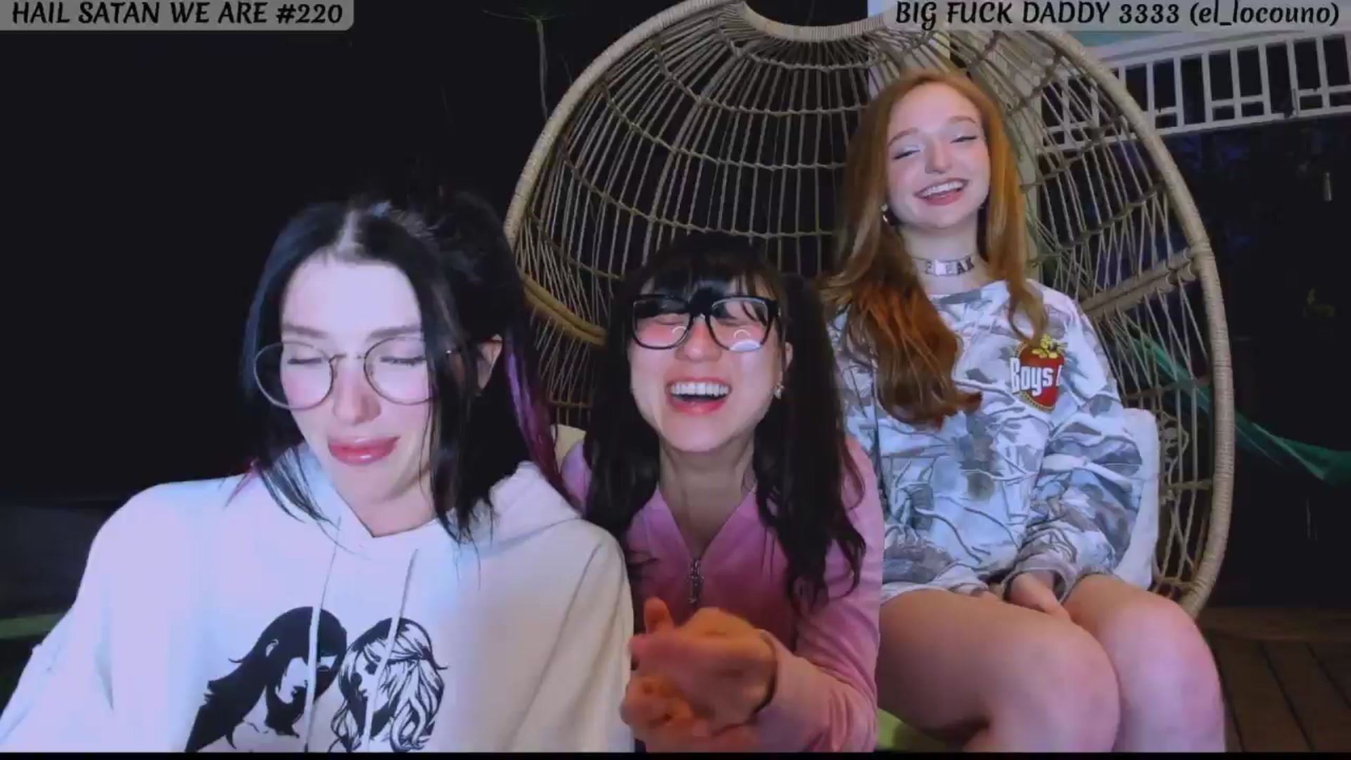 Gallery image thumbnail from KasaraWood's myfreecams stream on, 03/27/2025, 03:55 image 2 of 20