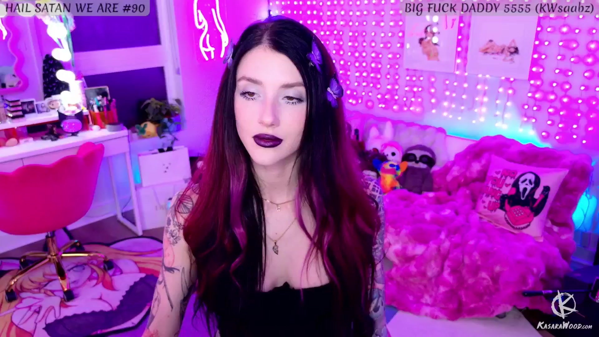 Gallery image thumbnail from KasaraWood's myfreecams stream on, 04/02/2025, 03:40 image 9 of 20