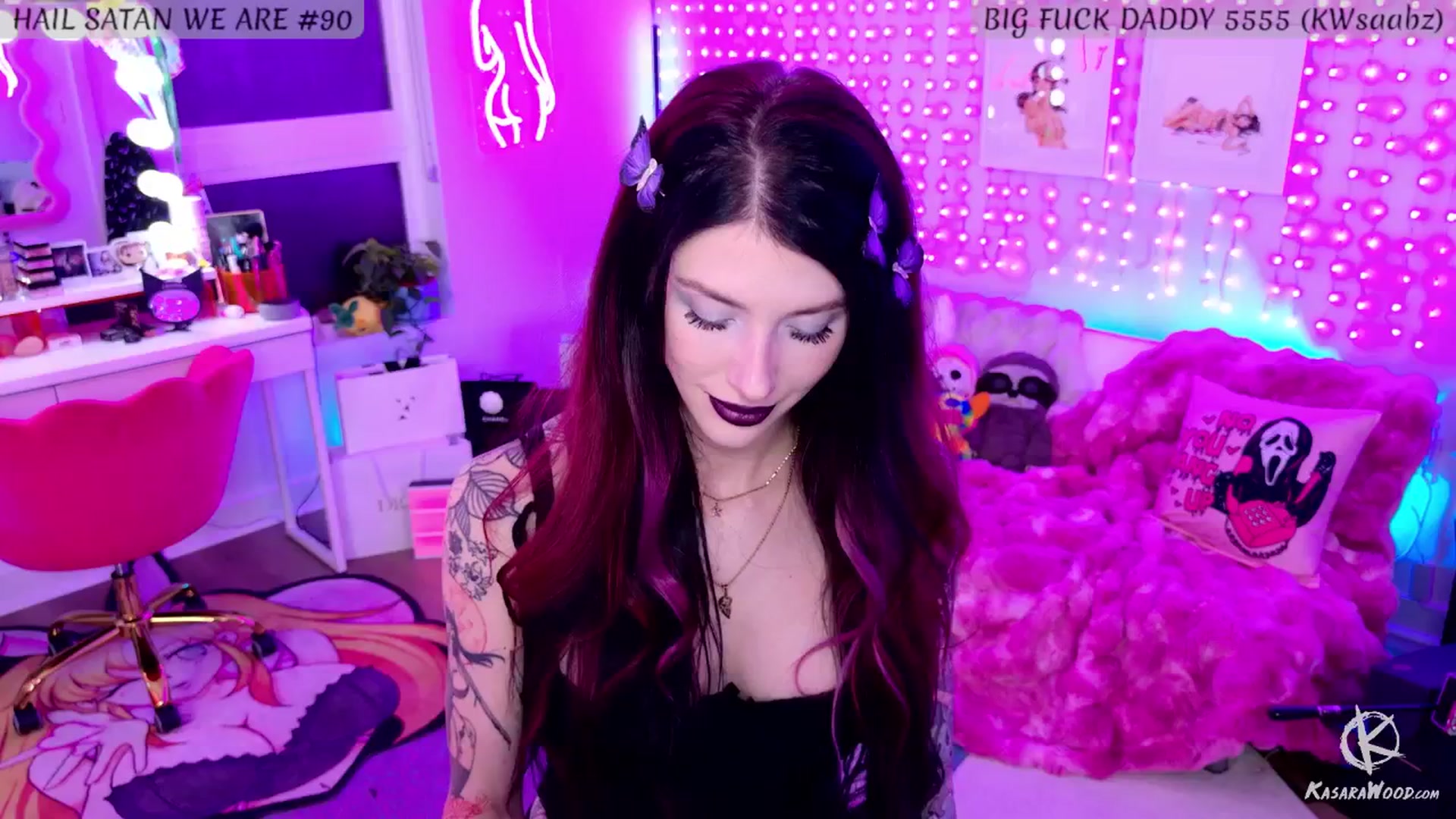 Gallery image thumbnail from KasaraWood's myfreecams stream on, 04/02/2025, 03:40 image 10 of 20