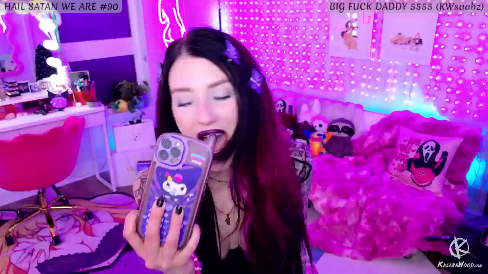 Gallery image thumbnail from KasaraWood's myfreecams stream on, 04/02/2025, 03:40 image 8 of 20
