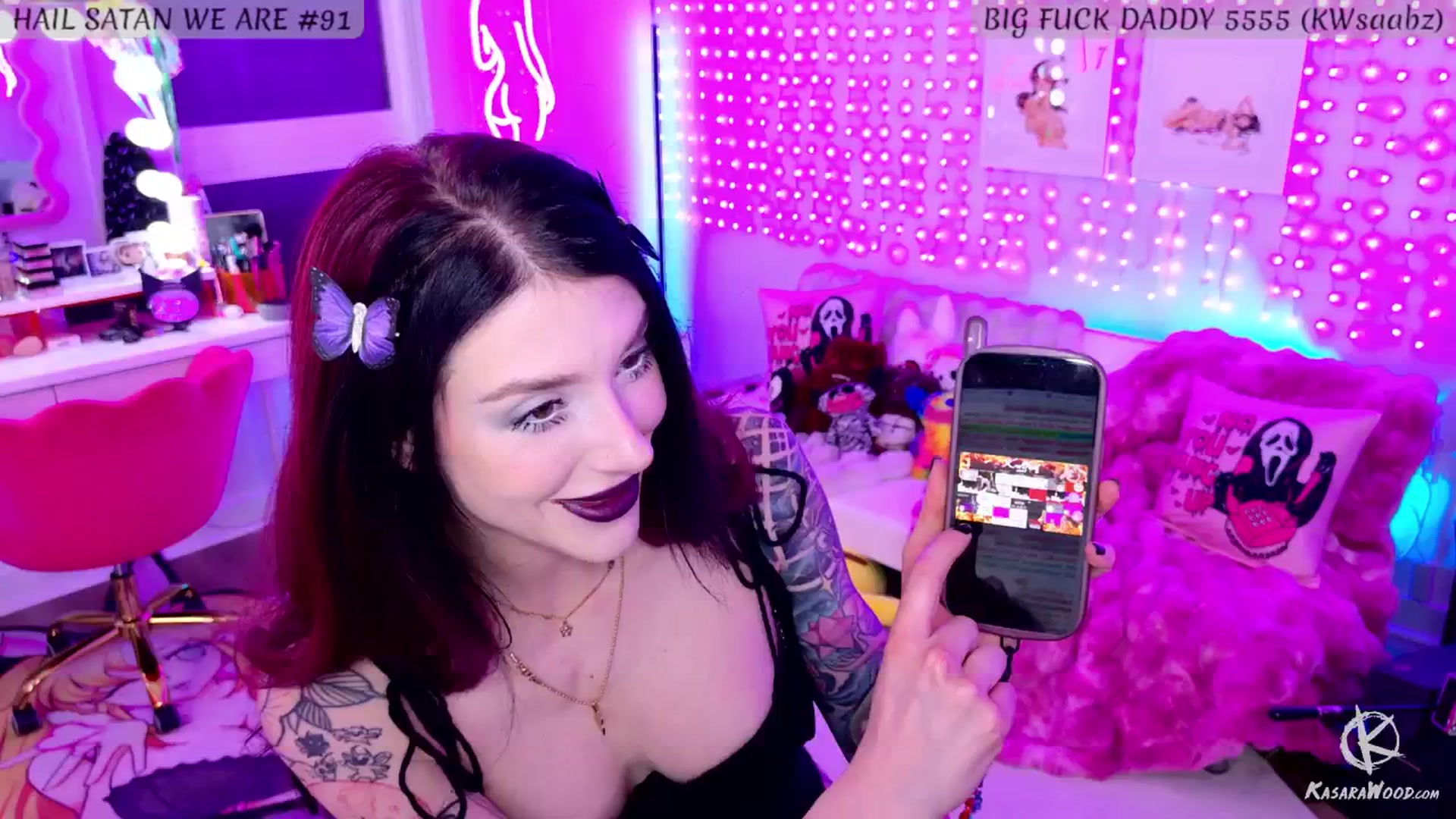 Gallery image thumbnail from KasaraWood's myfreecams stream on, 04/02/2025, 03:40 image 13 of 20