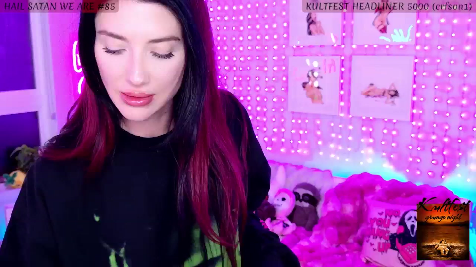 Gallery image thumbnail from KasaraWood's myfreecams stream on, 04/05/2025, 07:15 image 4 of 20