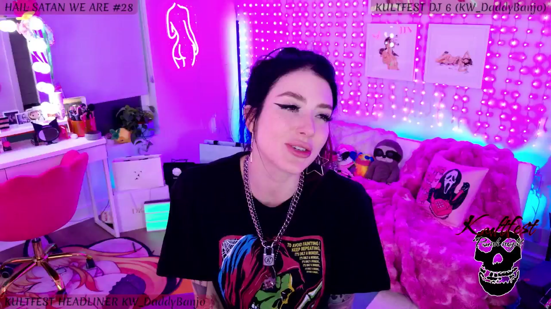 Gallery image thumbnail from KasaraWood's myfreecams stream on, 04/07/2025, 05:22 image 4 of 20
