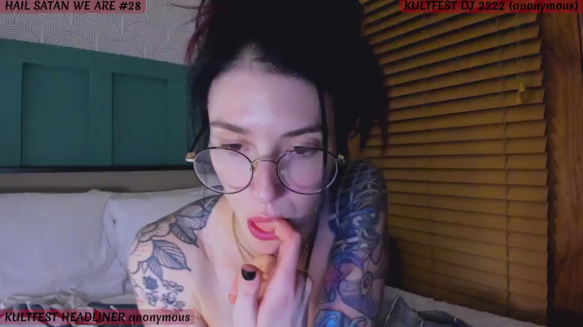 Gallery image thumbnail from KasaraWood's myfreecams stream on, 04/09/2025, 05:16 image 18 of 20