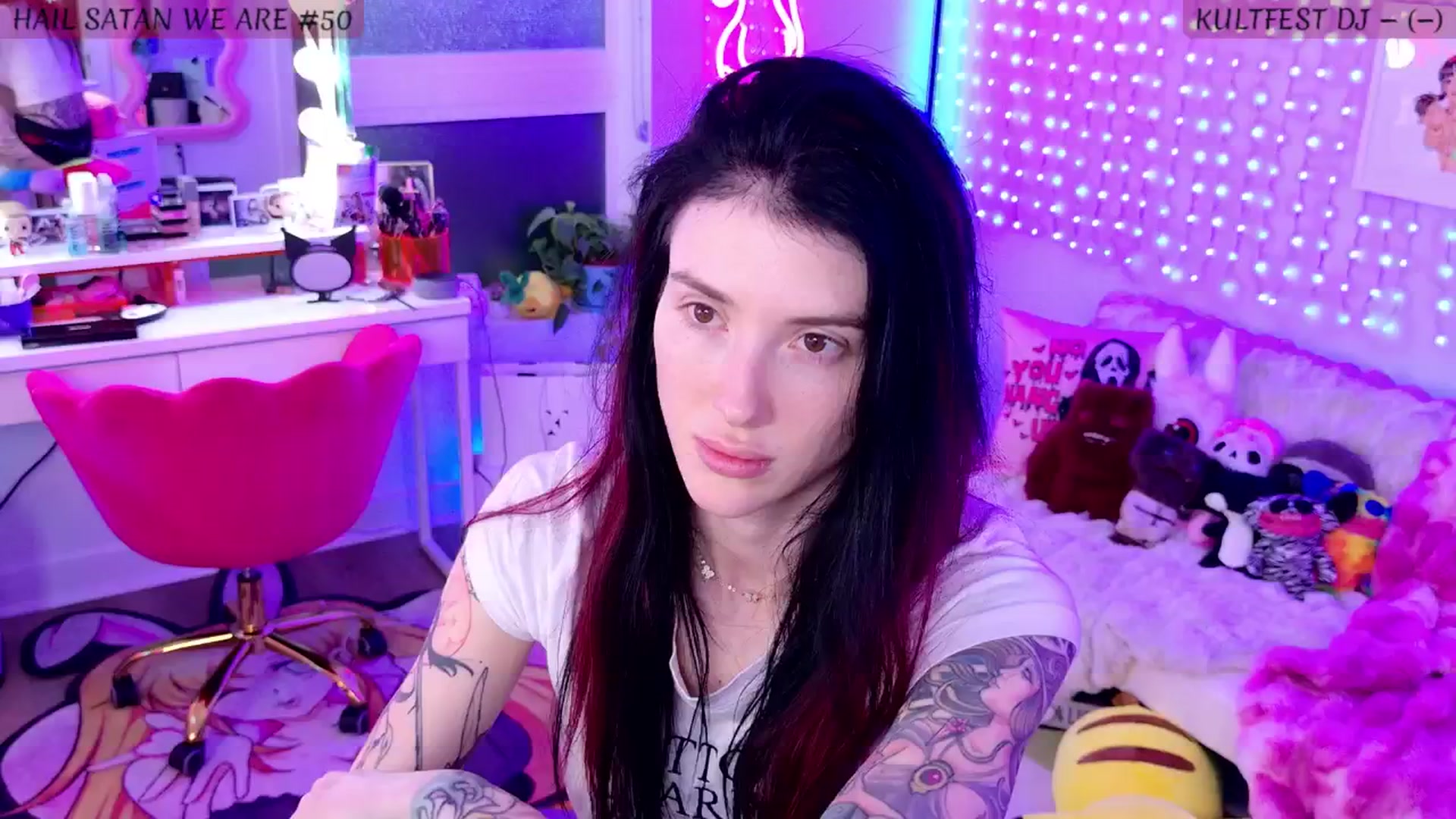 Gallery image thumbnail from KasaraWood's myfreecams stream on, 04/24/2025, 03:35 image 6 of 20