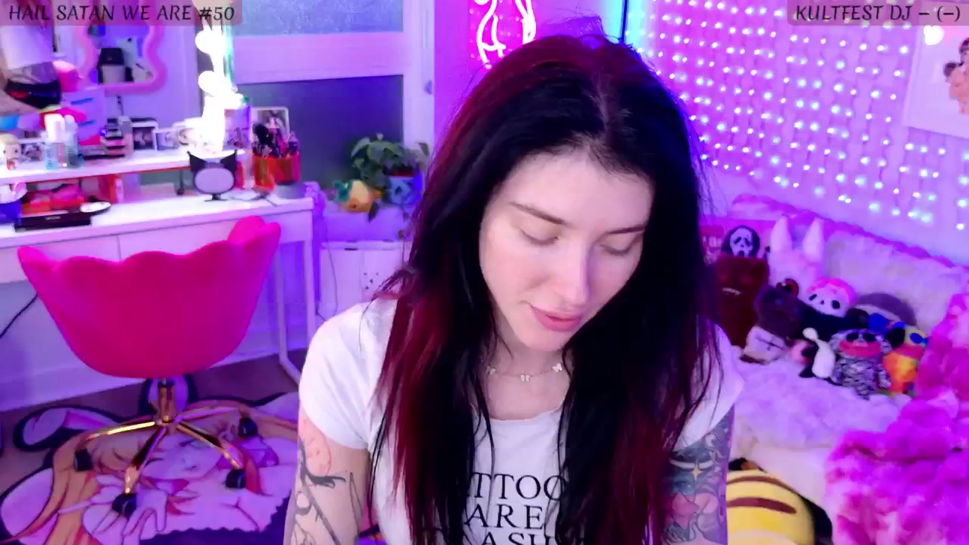 Gallery image thumbnail from KasaraWood's myfreecams stream on, 04/24/2025, 03:35 image 5 of 20