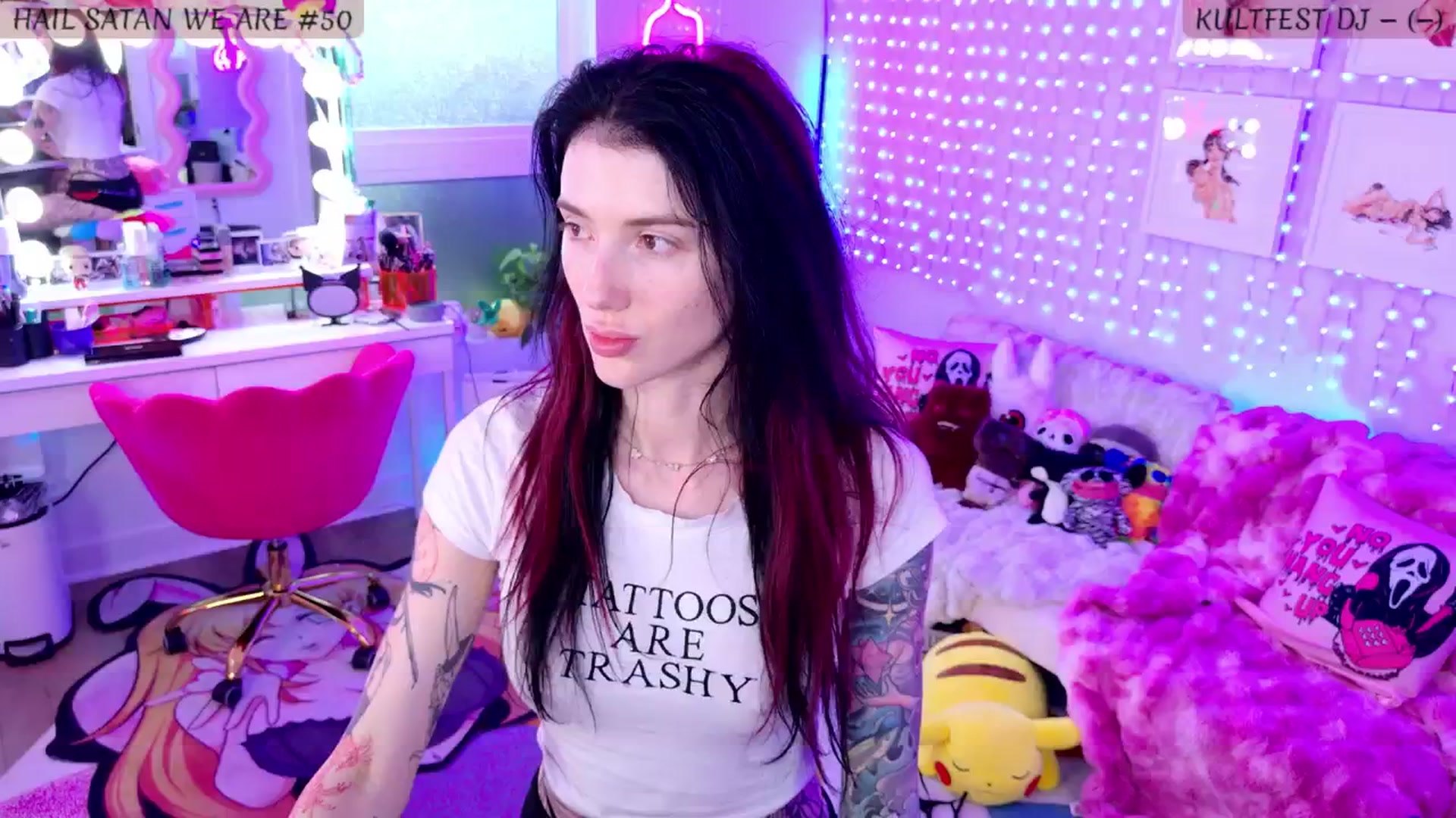Gallery image thumbnail from KasaraWood's myfreecams stream on, 04/24/2025, 03:35 image 1 of 20