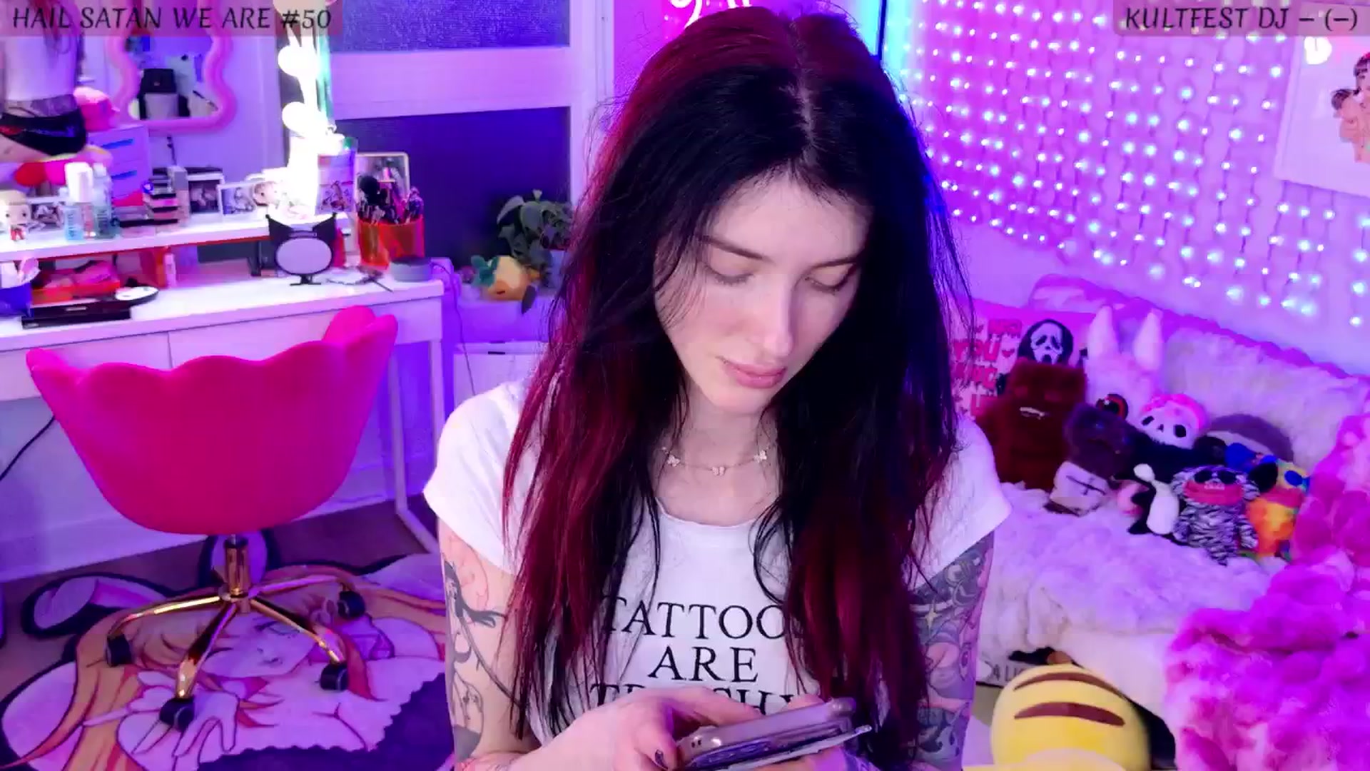 Gallery image thumbnail from KasaraWood's myfreecams stream on, 04/24/2025, 03:35 image 7 of 20