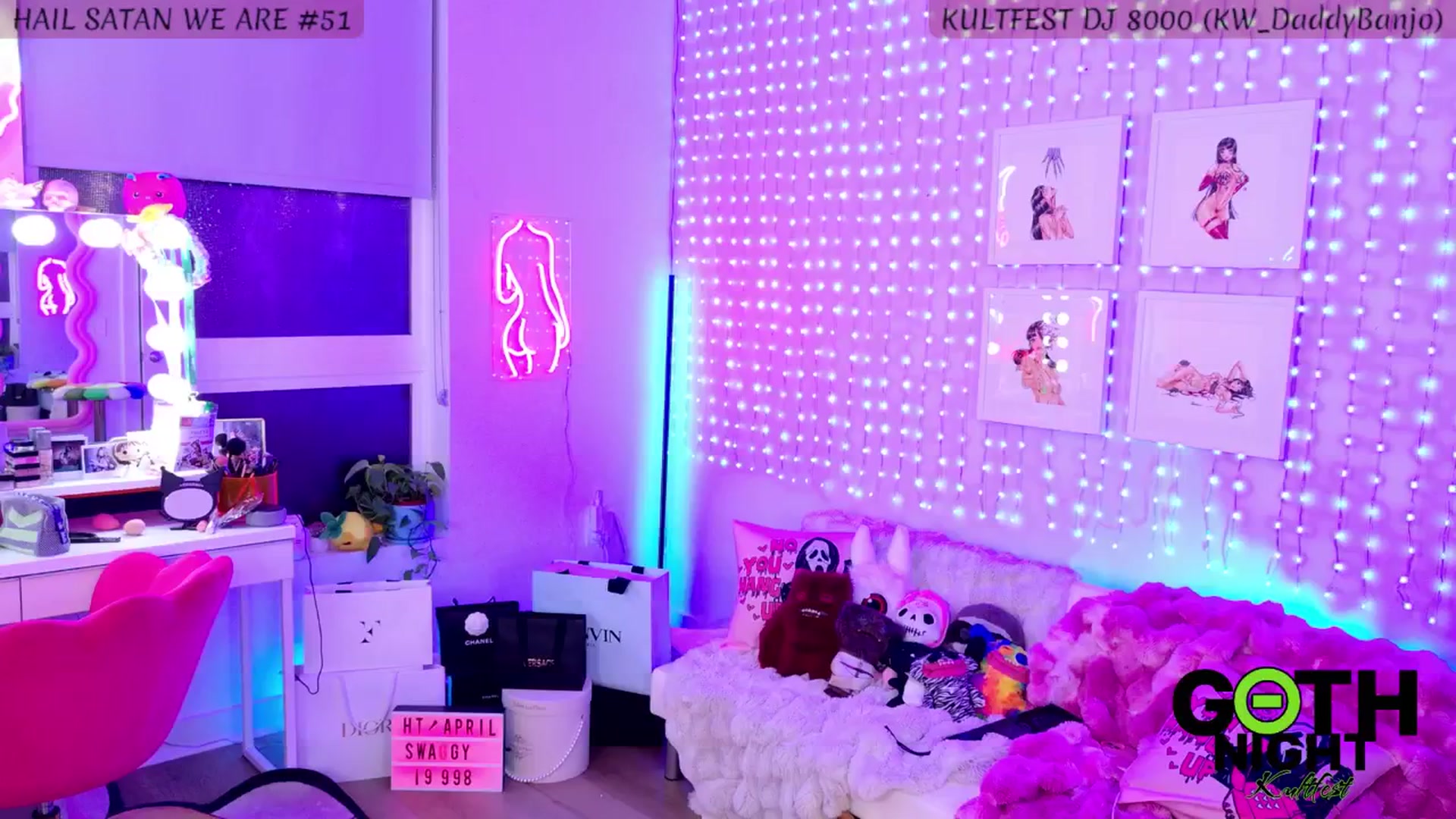 Gallery image thumbnail from KasaraWood's myfreecams stream on, 04/26/2025, 08:09 image 16 of 20