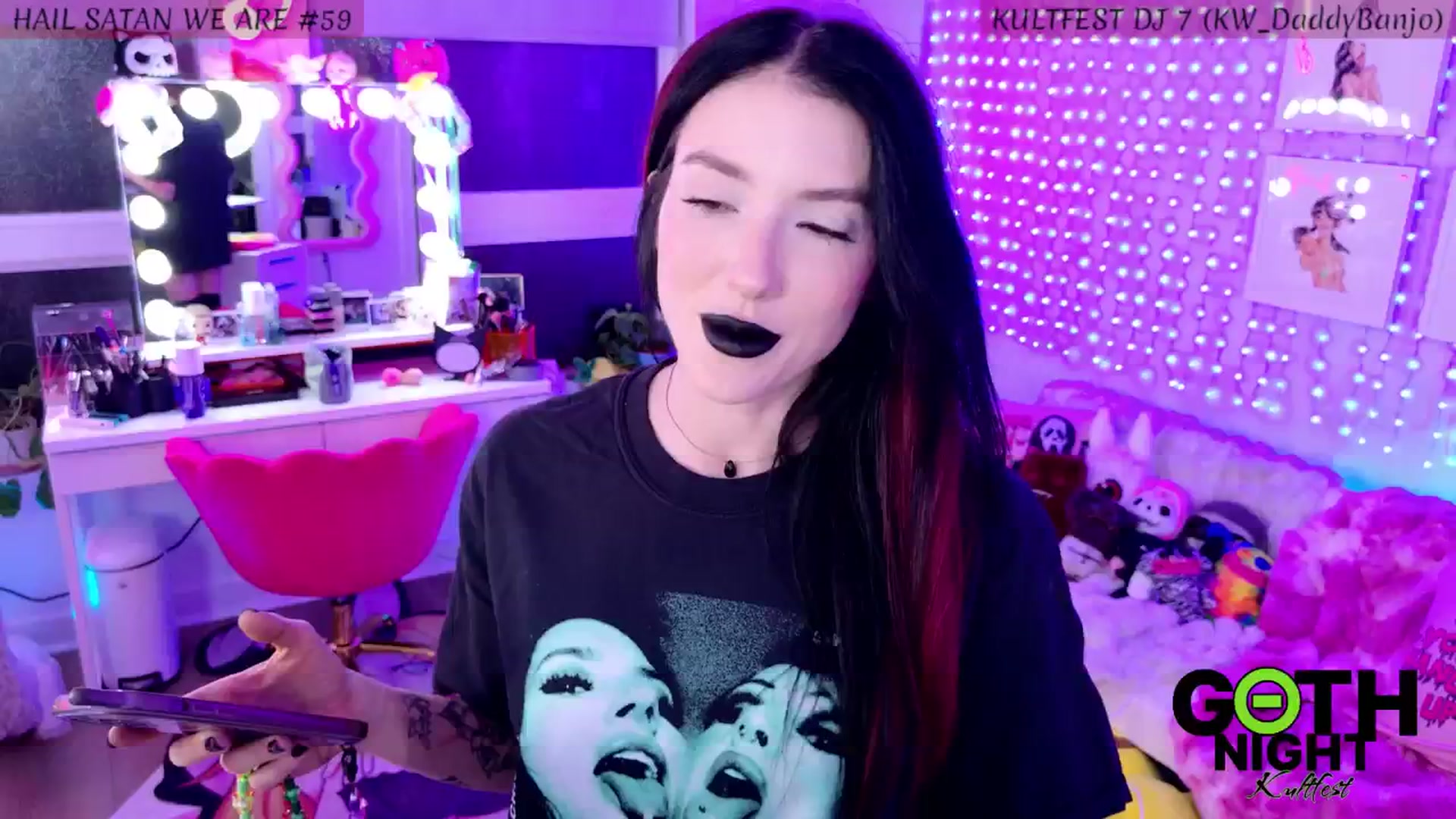 Gallery image thumbnail from KasaraWood's myfreecams stream on, 04/26/2025, 08:09 image 1 of 20